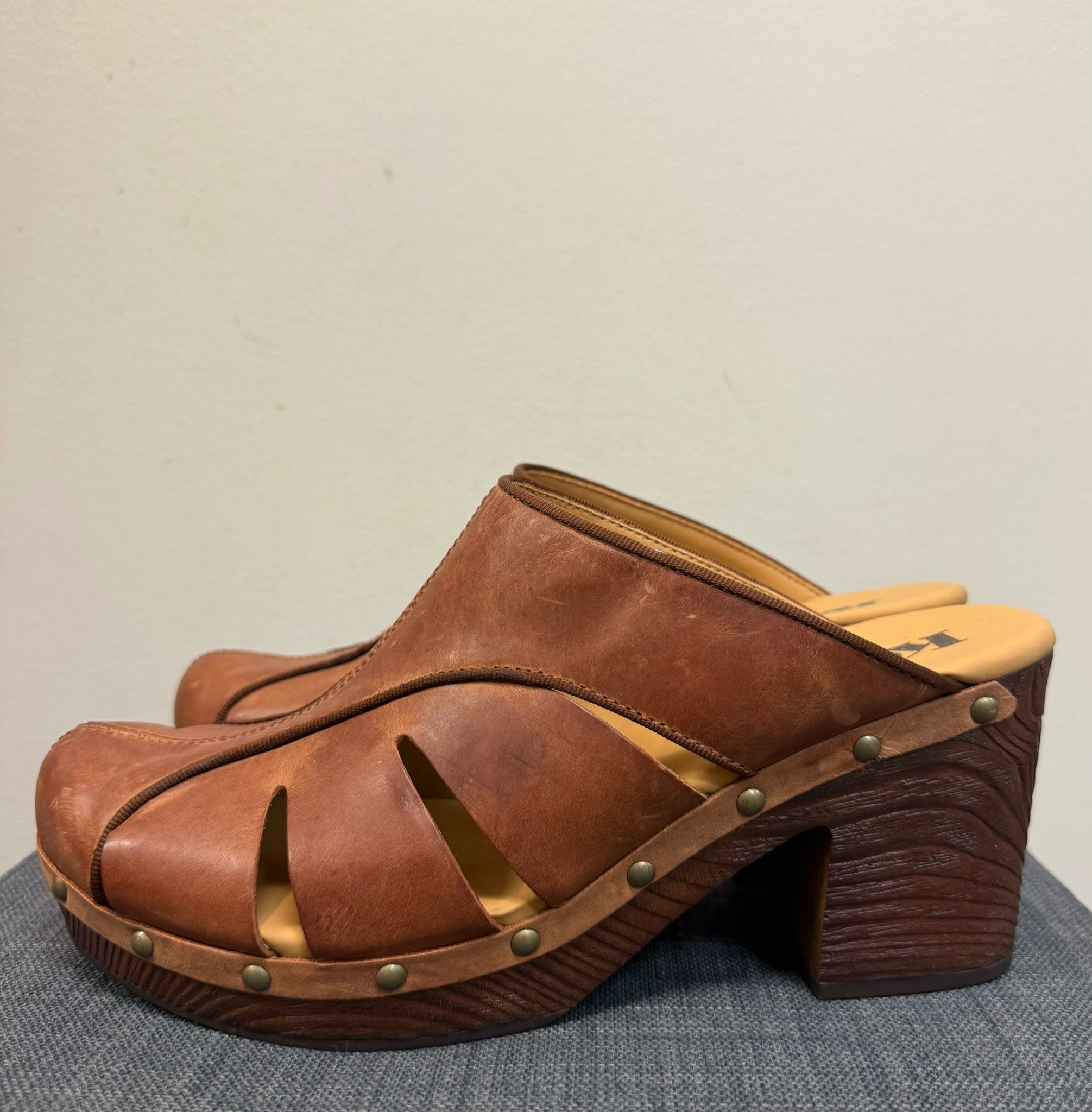 10 KORKS Brown SHOES