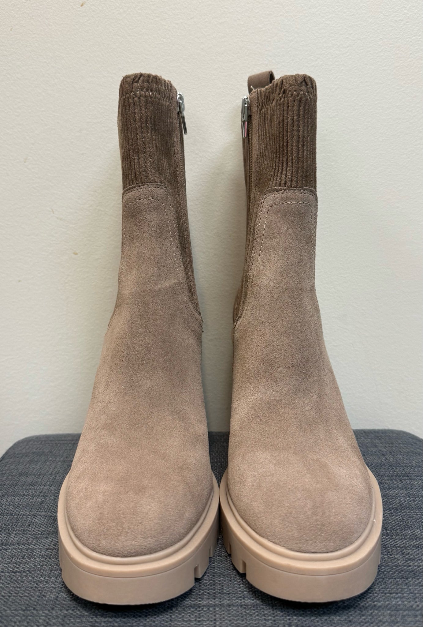 7.5 DOLCE VITA Tan Boots