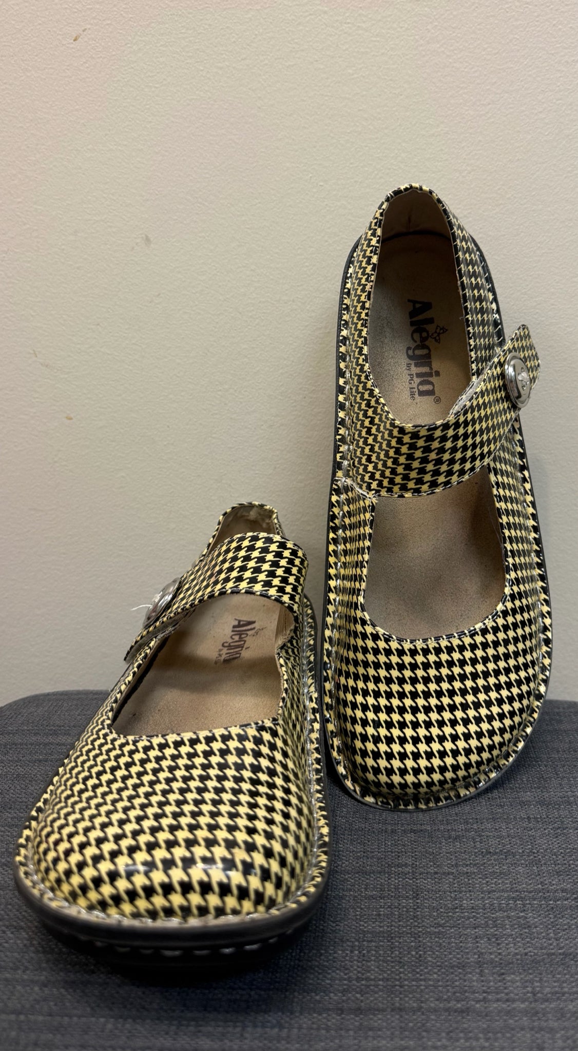 9 ALEGRIA YELLOW AND BLACK SHOES