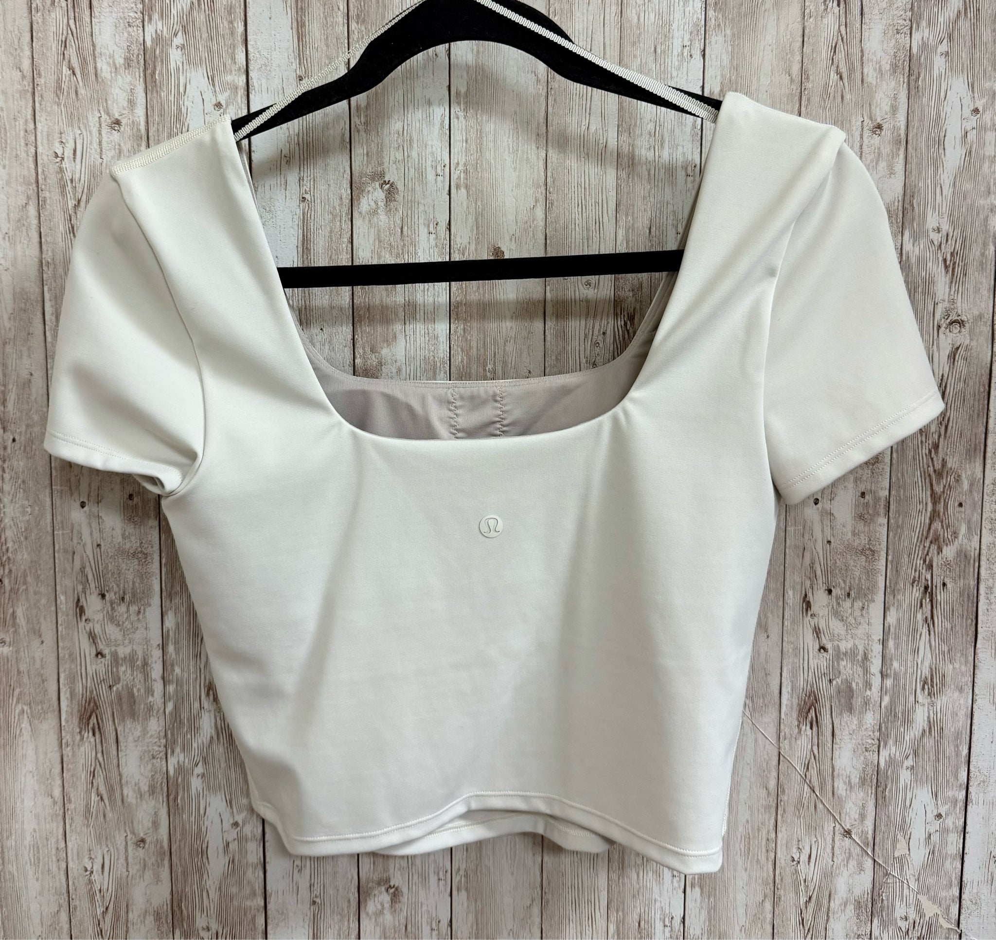 Size S LULULEMON Cream Top