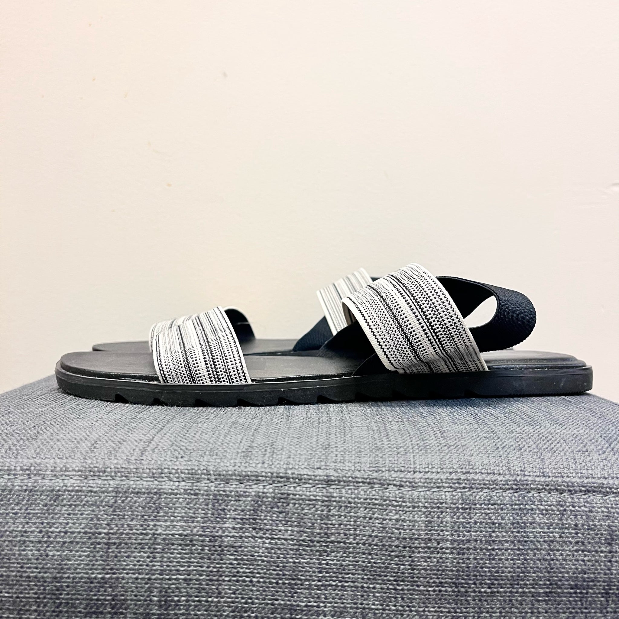 SOREL 11 BLACK AND WHITE Sandals