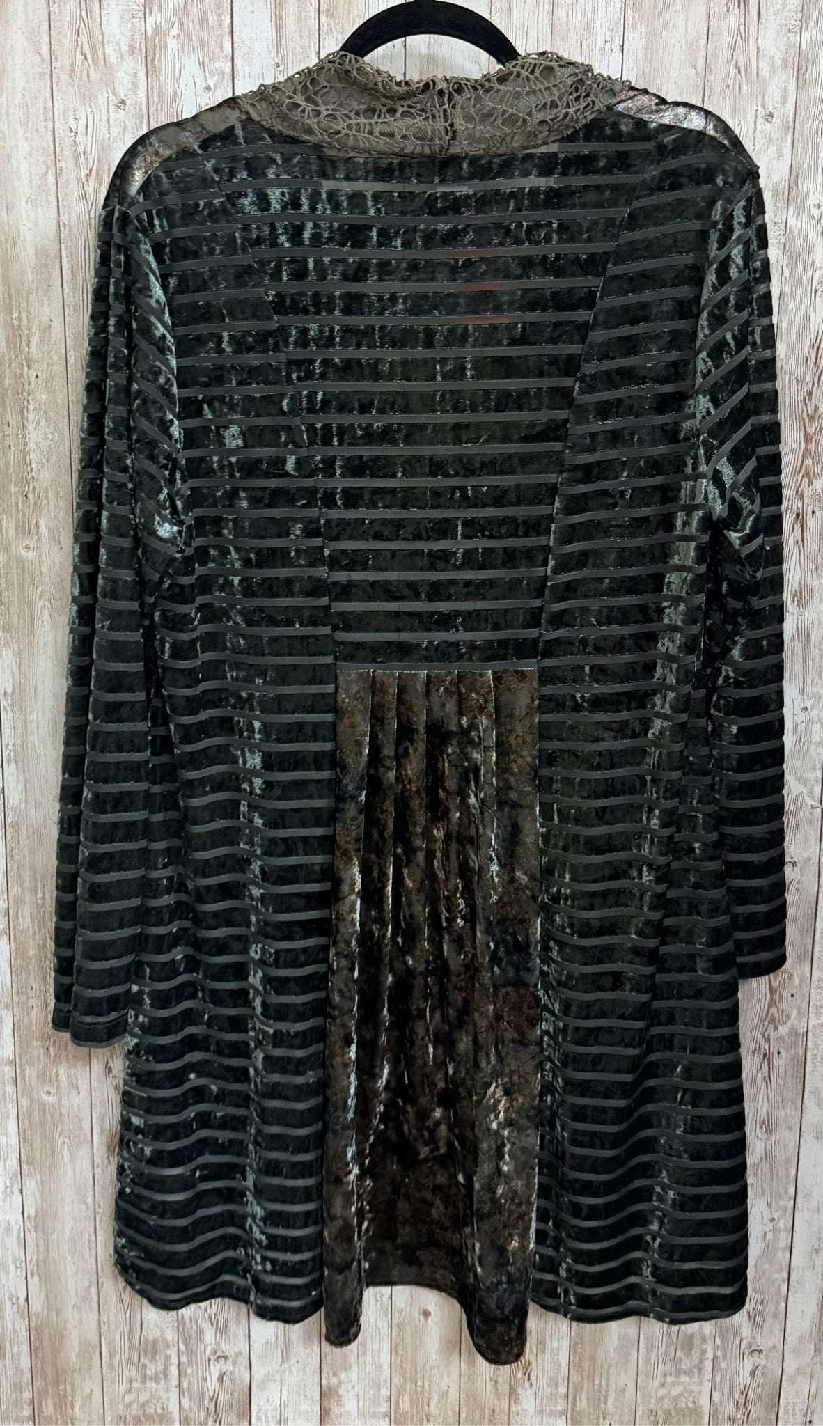 Size M KAMANA Olive Print Duster