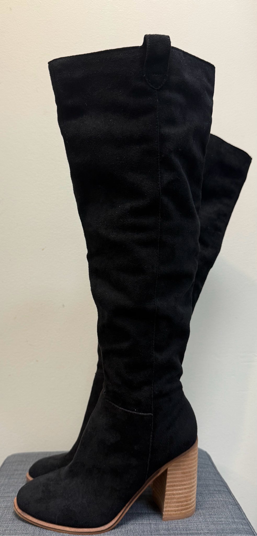 7.5 OASIS Black Boots