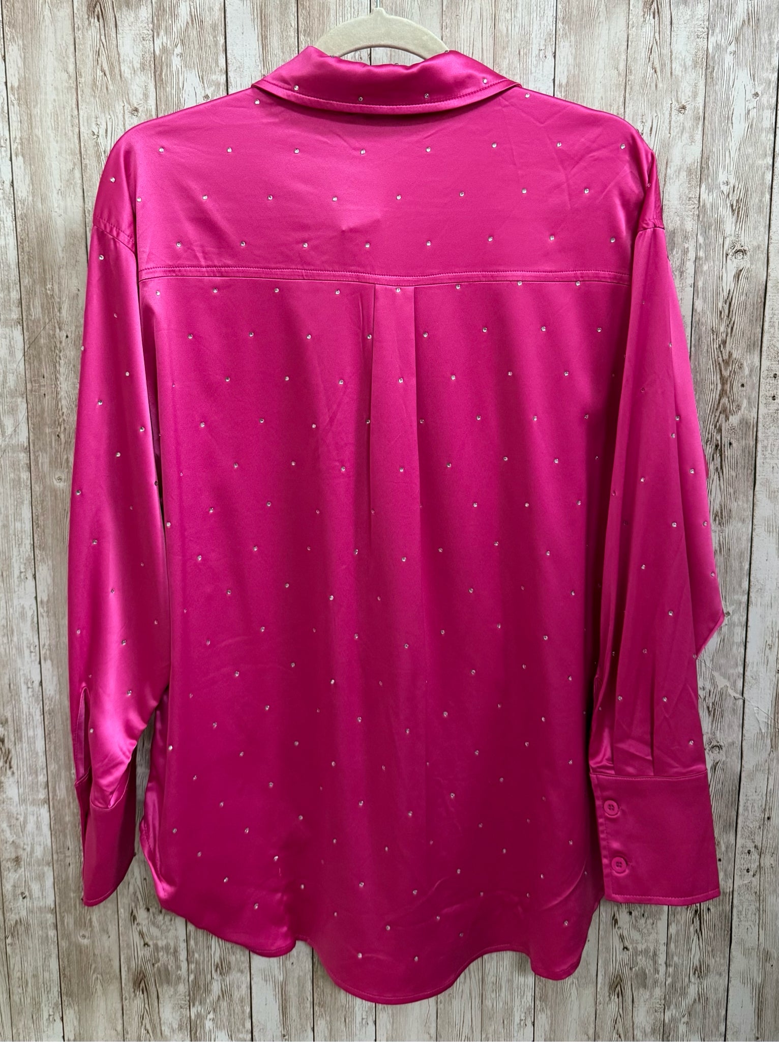 Size M BLUE B Hot Pink Top