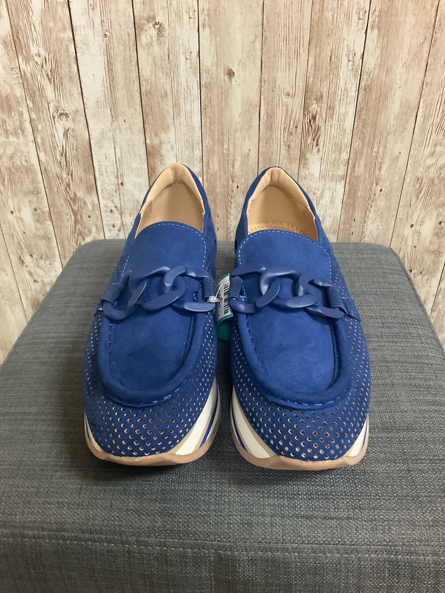 7 CROWN & IVY Blue SHOES