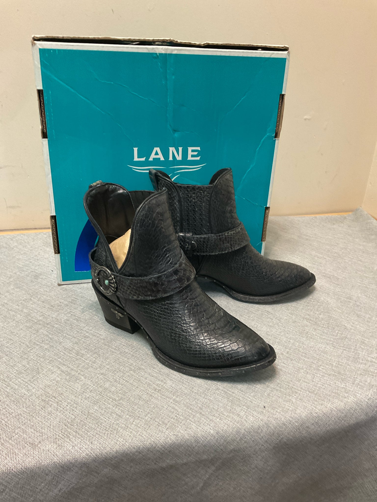 LANE 8.5 Black Boots