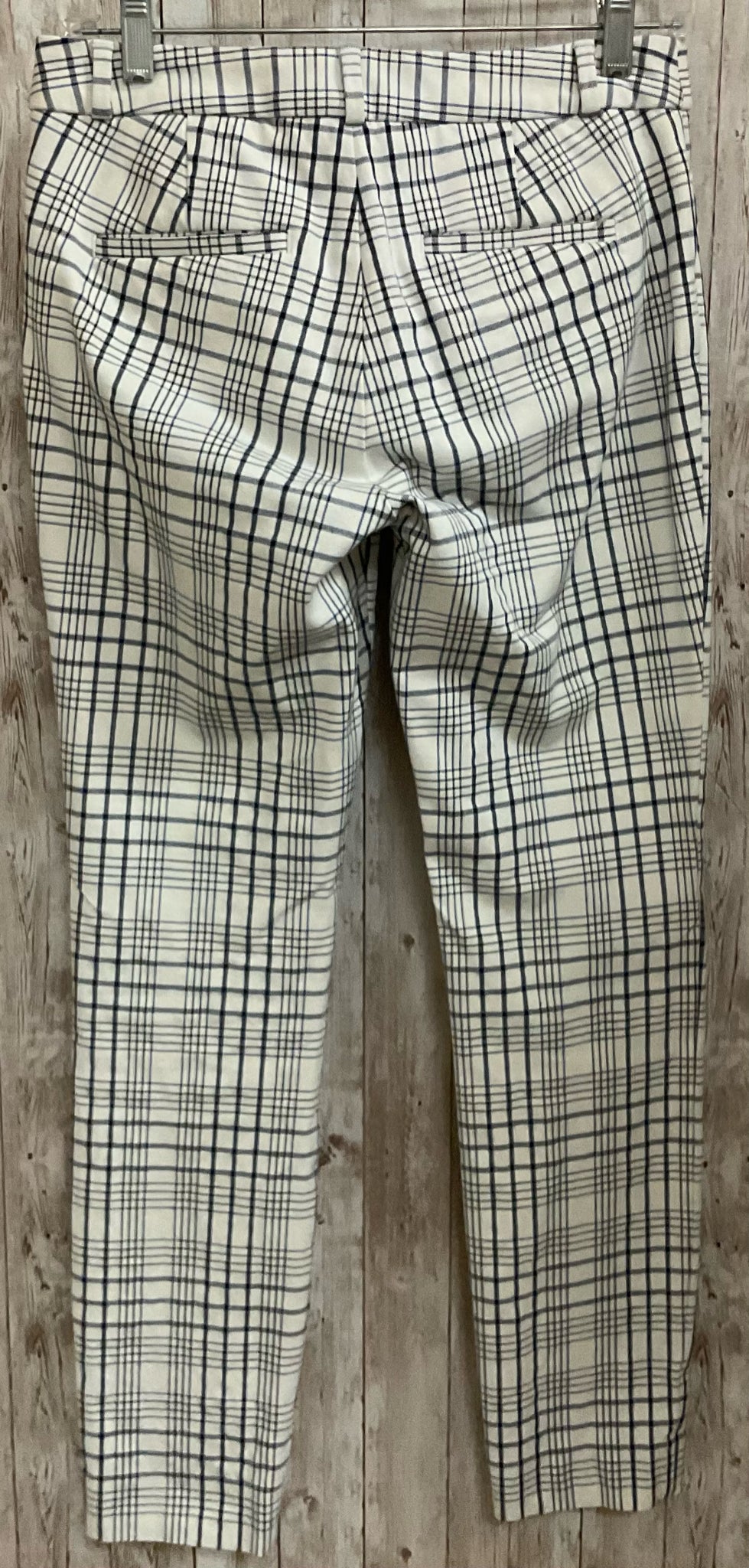 Size 2 BANANA REPUBLIC BEIGE PLAID Pants