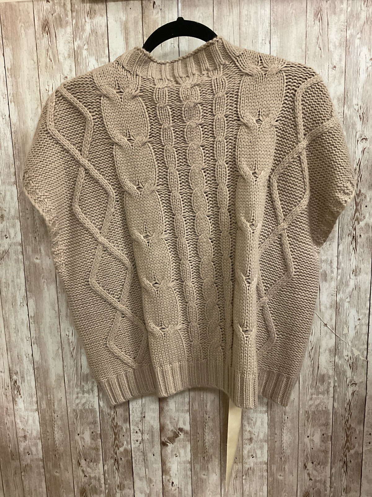 Size M SUNLAND17 Beige Sweater