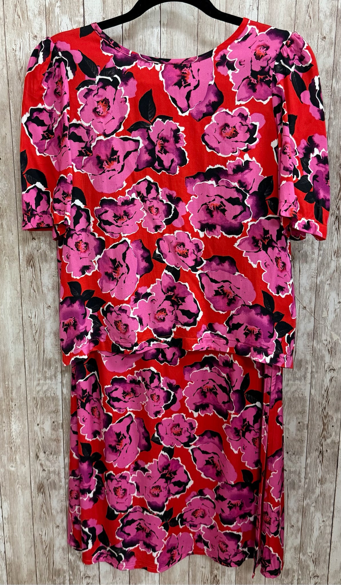 Size S LILI SIDONIO RED AND PINK 2 PC SET
