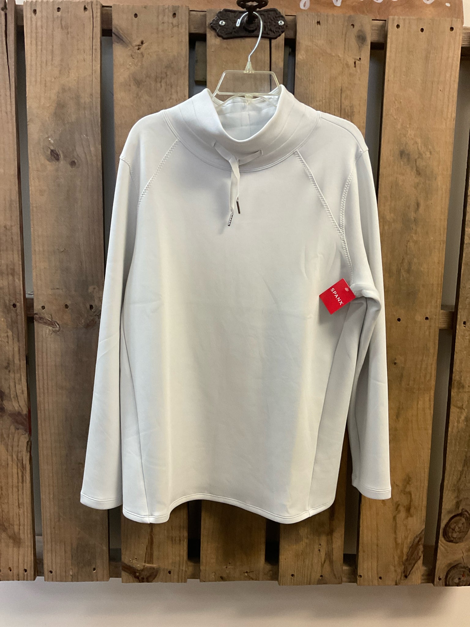 Size XL SPANX OFF WHITE Top