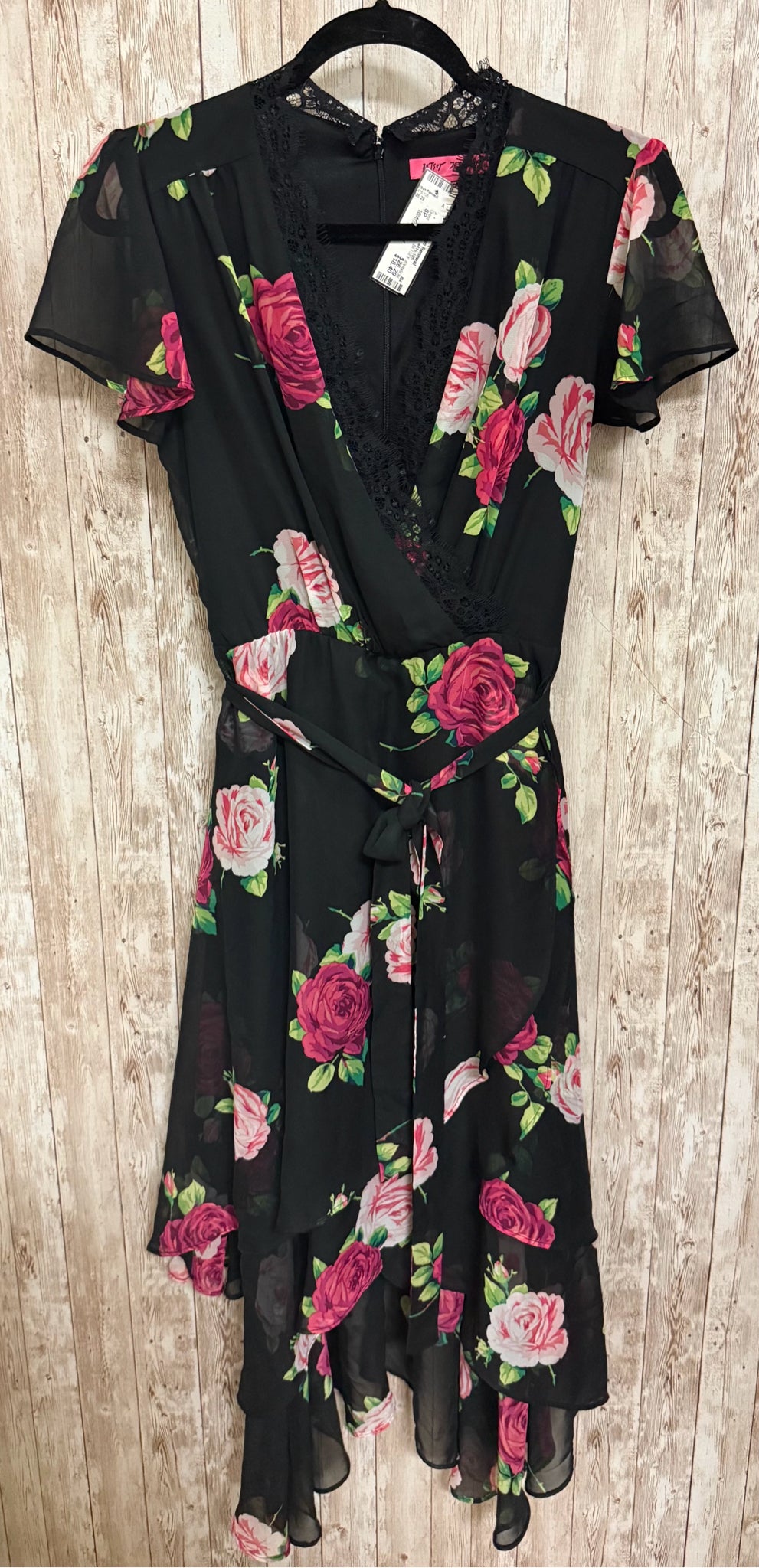 BETSEY JOHNSON Size 8P BLACK AND PINK FLORAL Dress