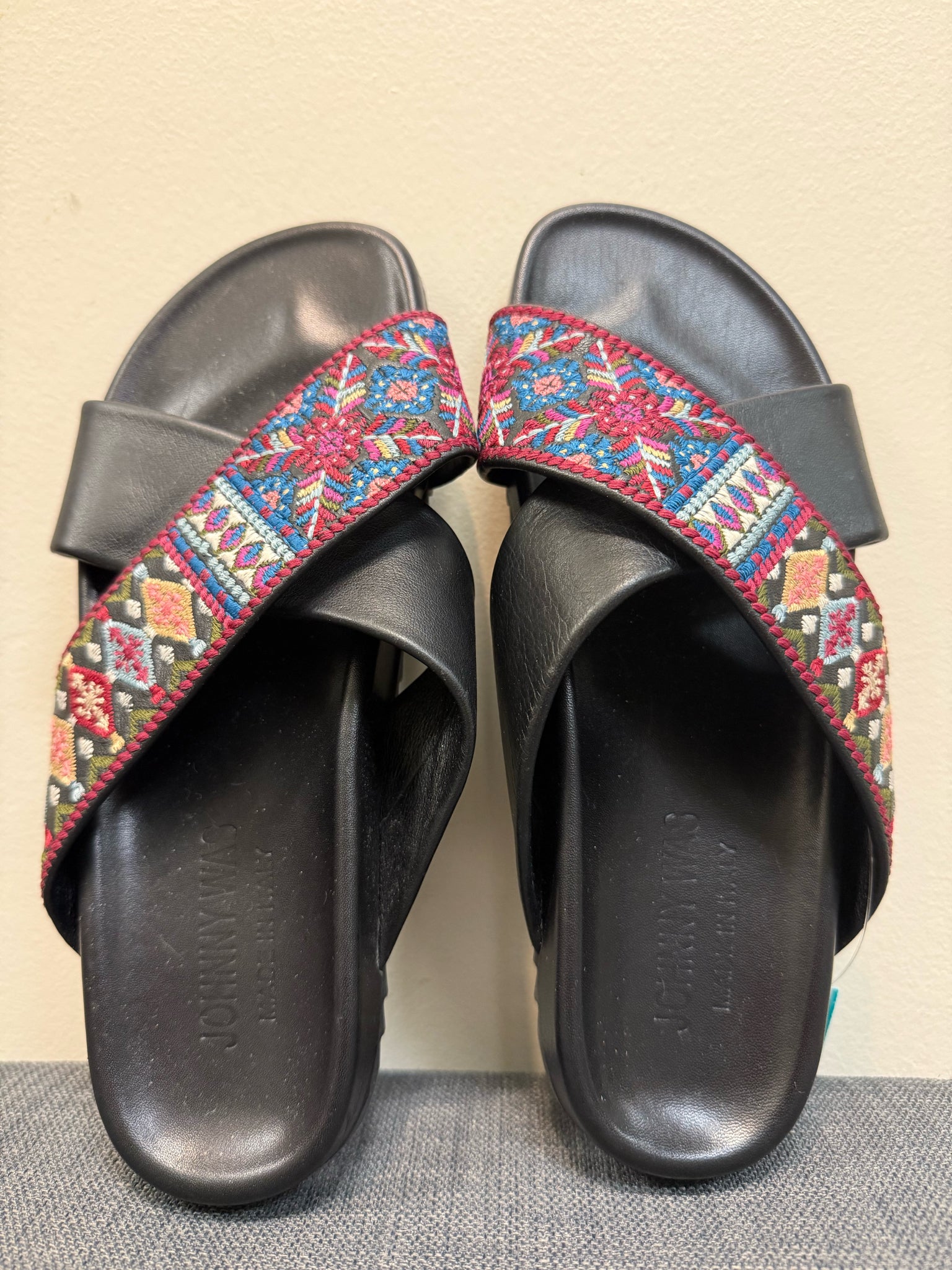 JOHNNY WAS 6 Black Print Sandals