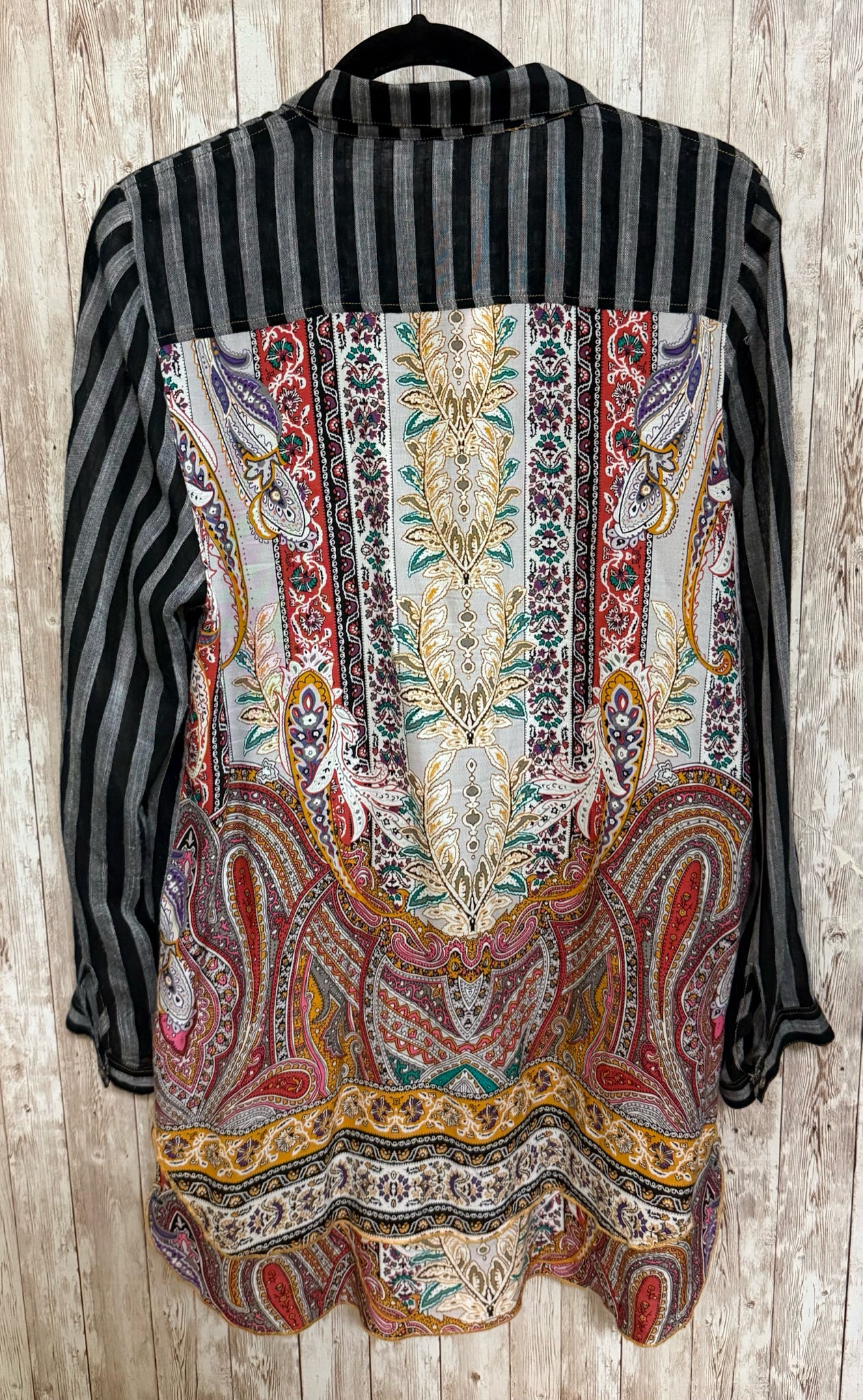 Size XL Aratta Silent Journey BLACK STRIPE Top