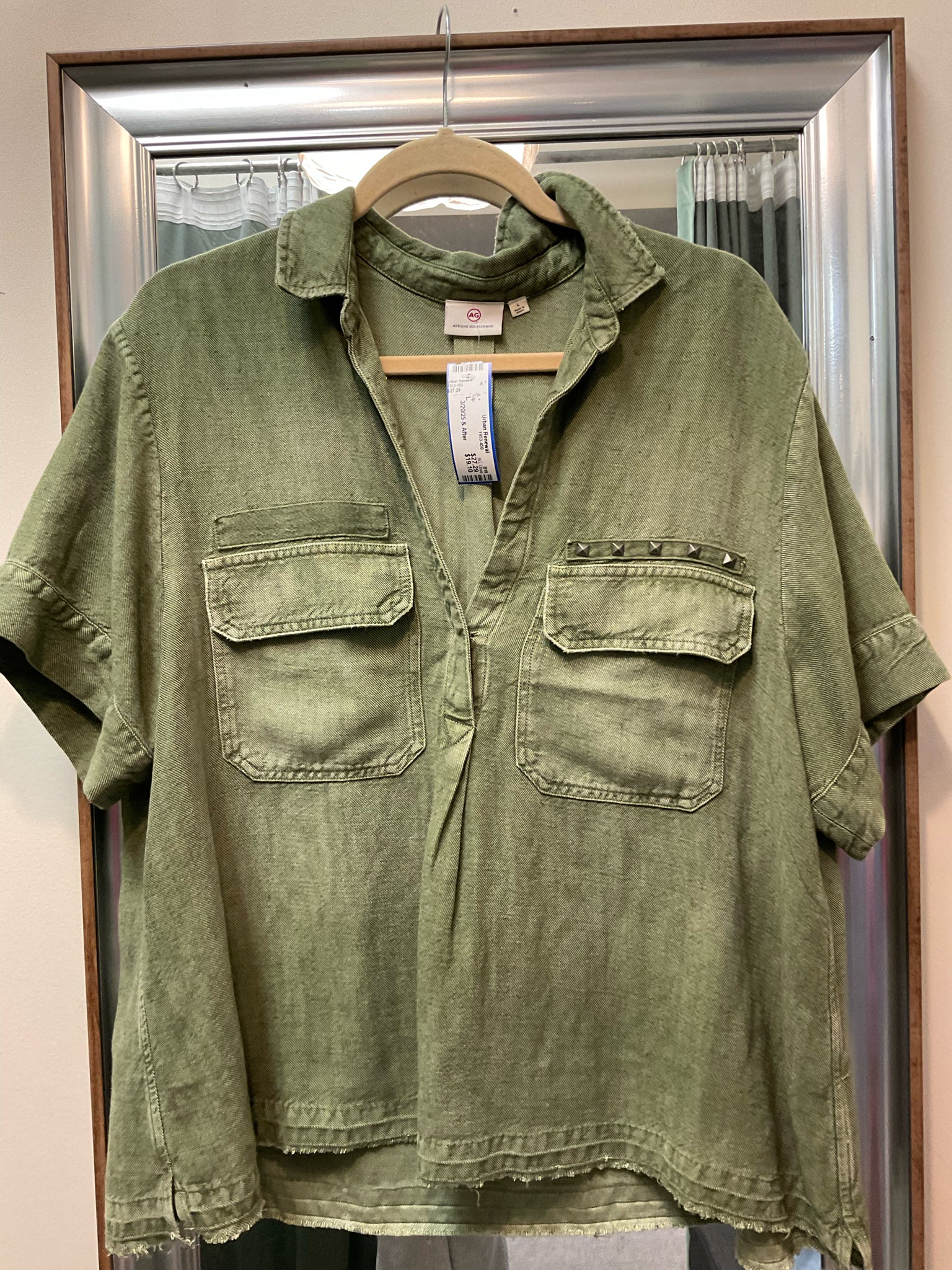 AG Size L Olive Top