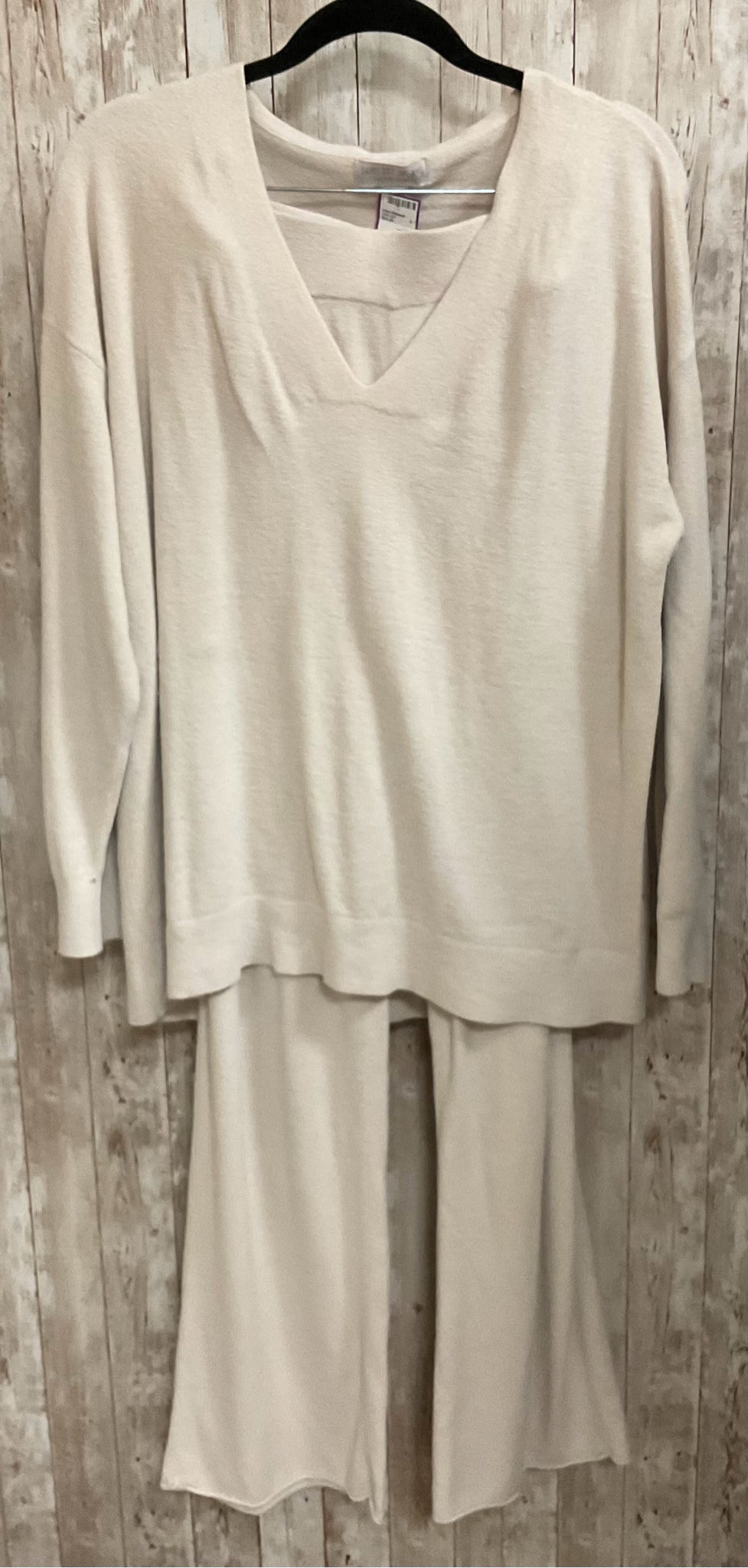 Size M BAREFOOT DREAMS Cream 2 PC PANT SET