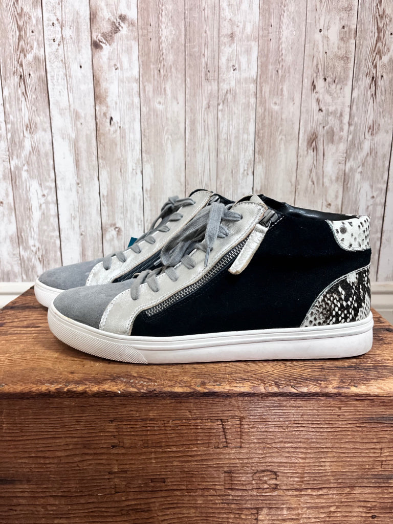 BLONDO 12 BLACK AND ANIMAL PRINT Sneakers