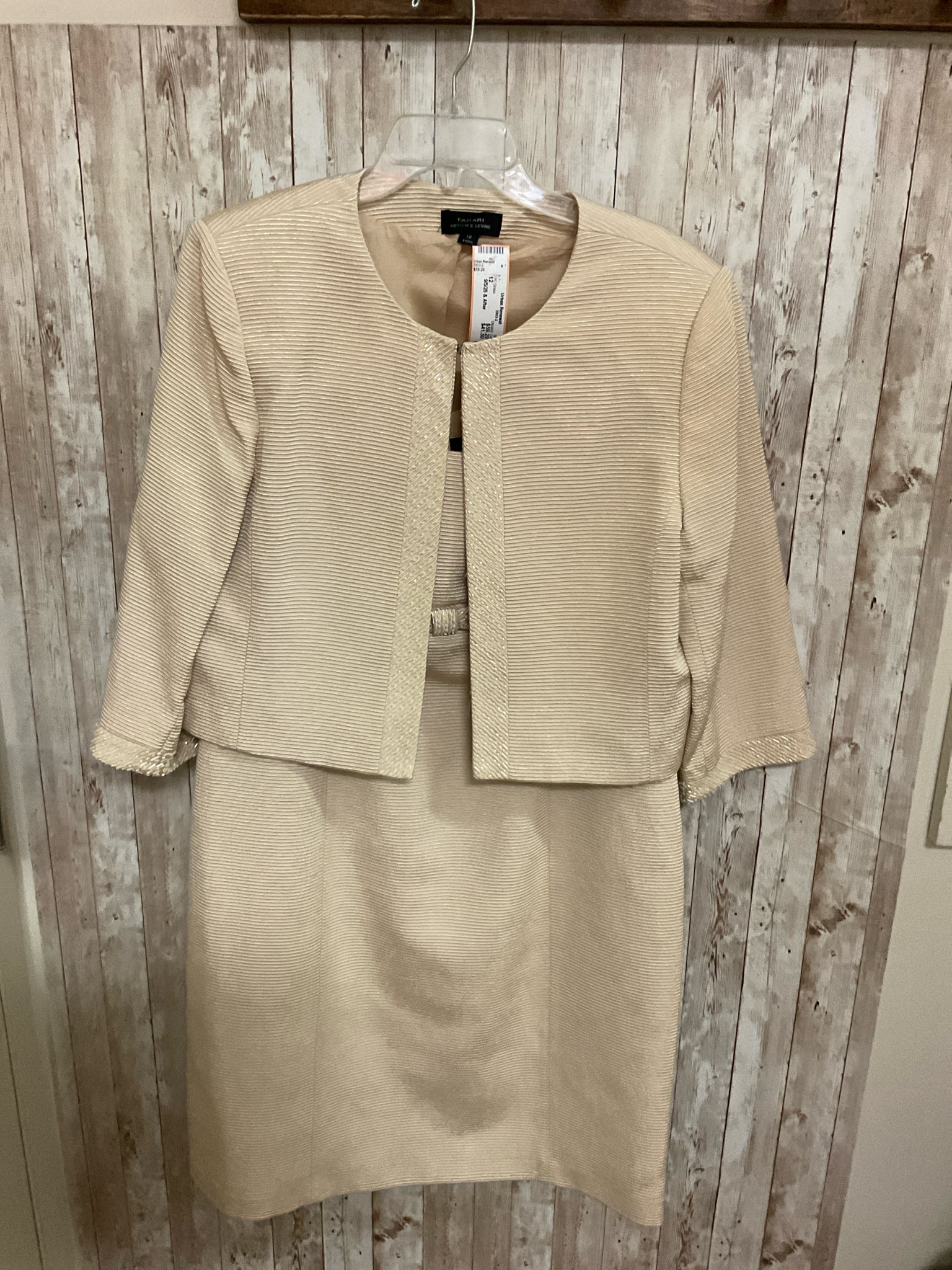 TAHARI Size 12 Gold 2 PC Dress