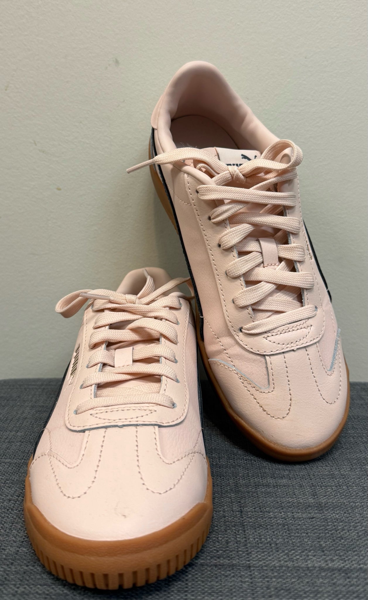 8 PUMA Pink Sneakers