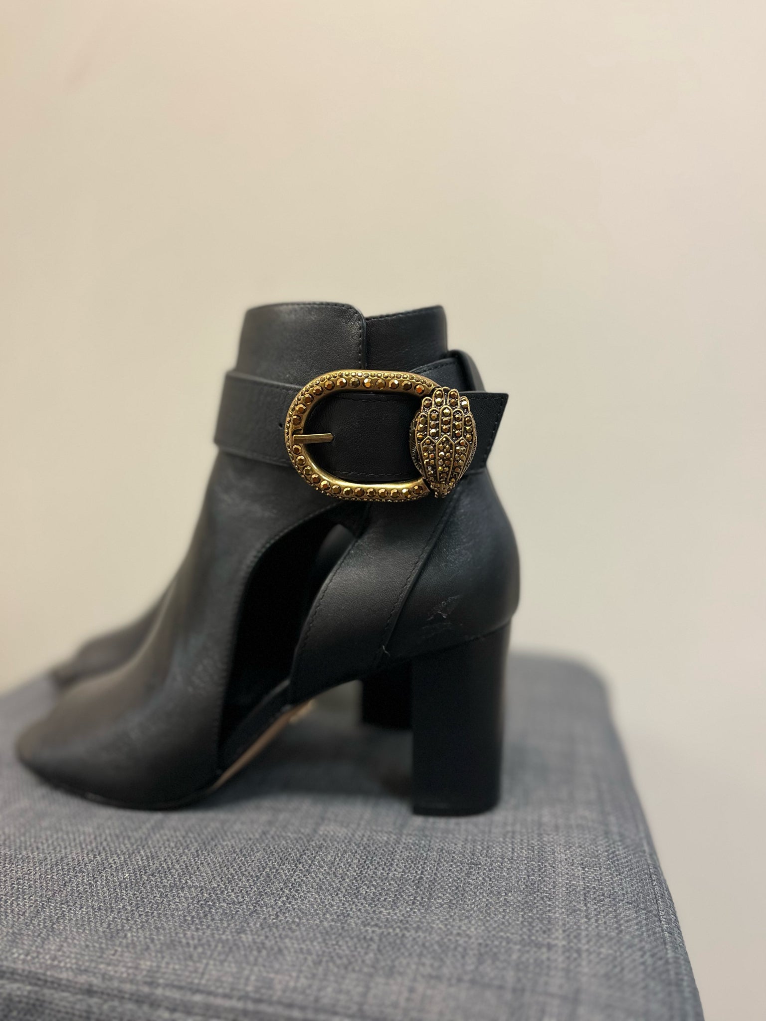 7 KURT GEIGER Black SHOES