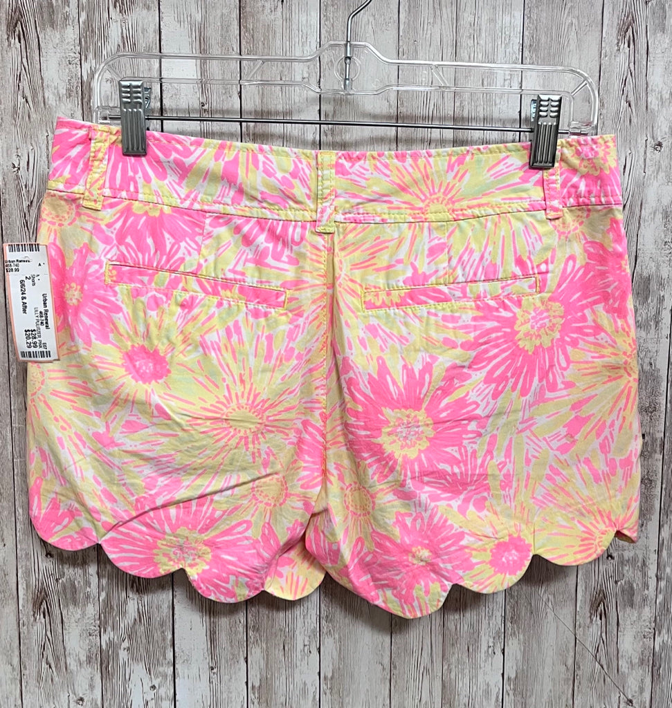 LILLY PULITZER Size 2 PINK AND YELLOW FLORAL Shorts