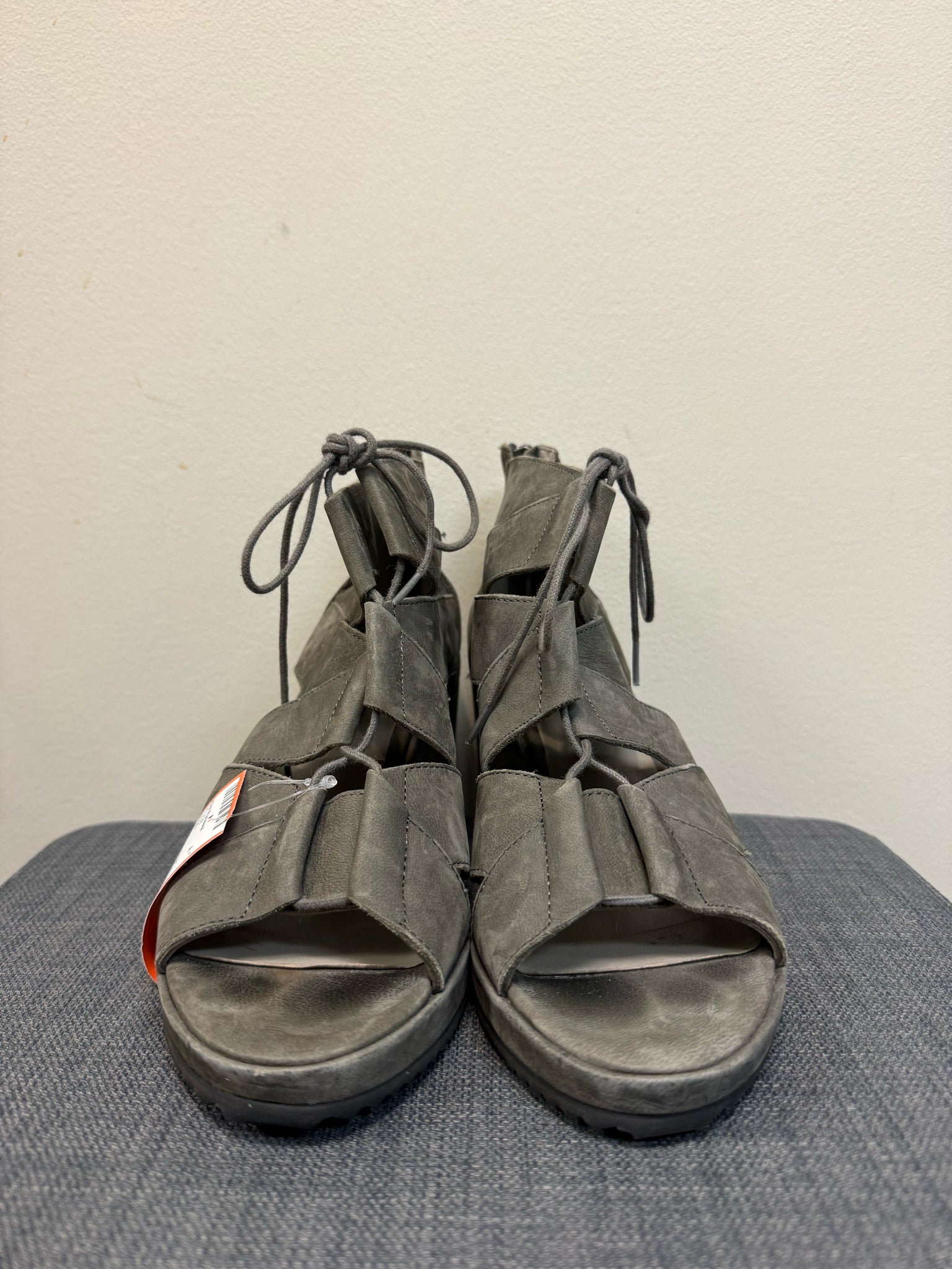 7 EILEEN FISHER Gray SHOES