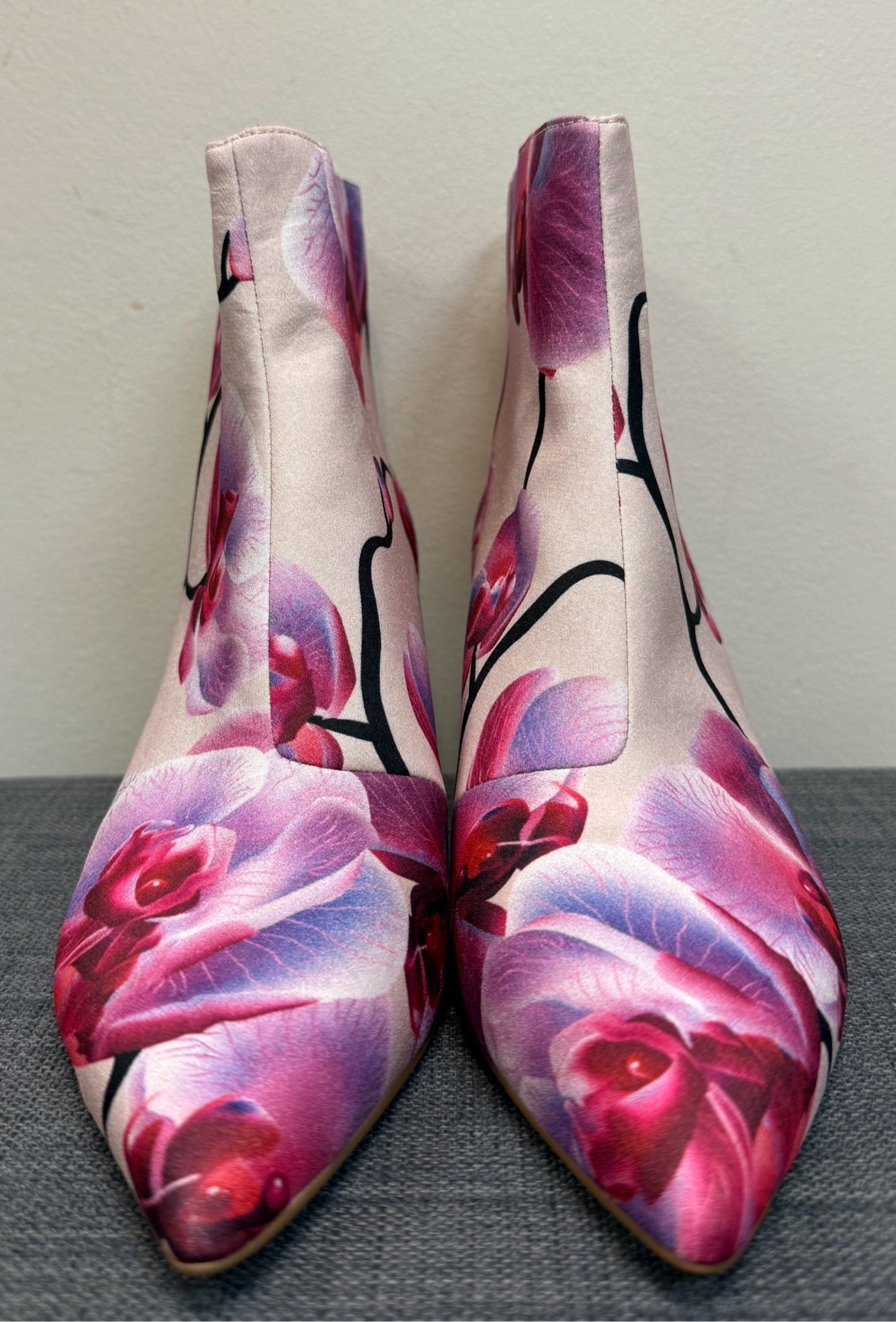 8.5 CECILIA CLASSICS TAN AND PURPLE Boots