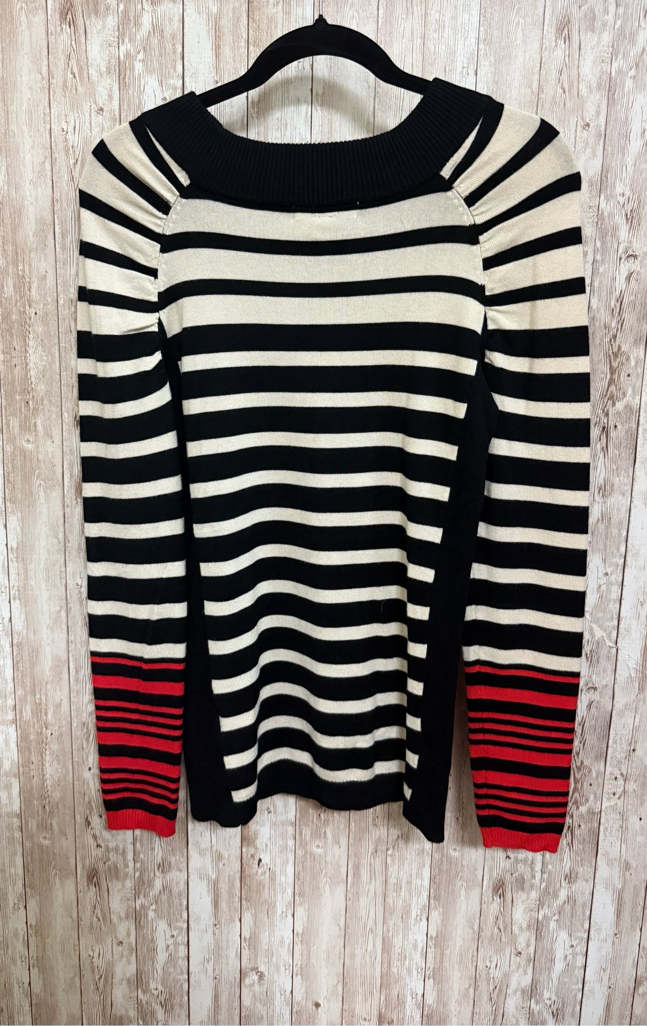 ONE A Size S BLACK AND BEIGE Sweater