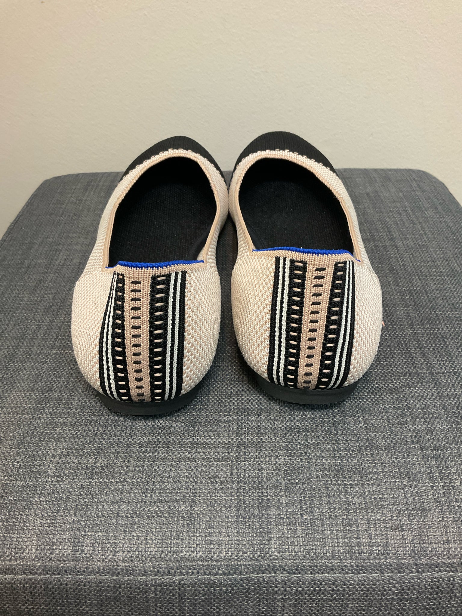 ROTHY'S 9 TAN AND BLACK SHOES