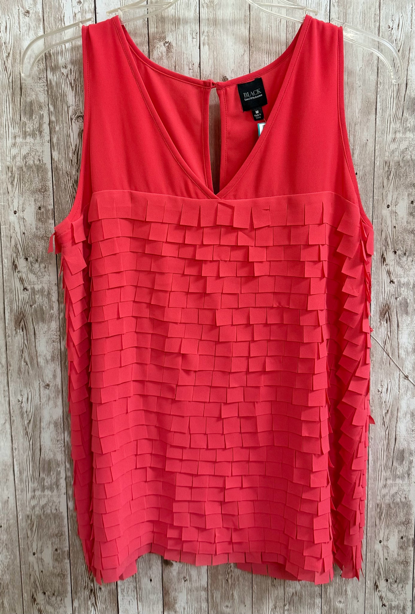 Size M SAKS FIFTH AVENUE Coral Top