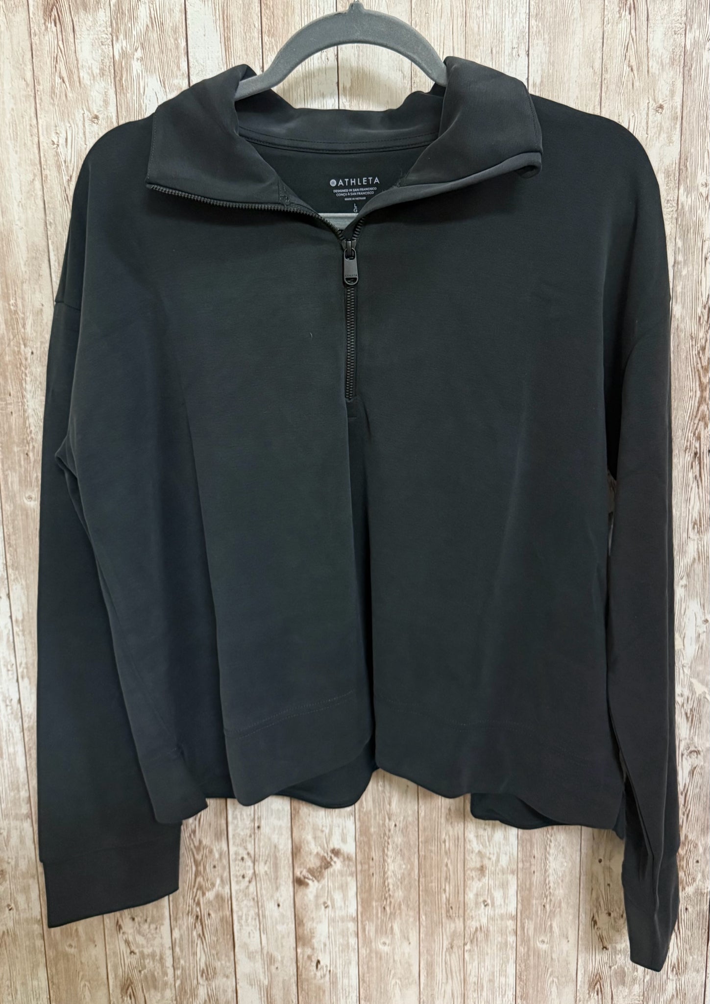 Size L ATHLETA Black Top