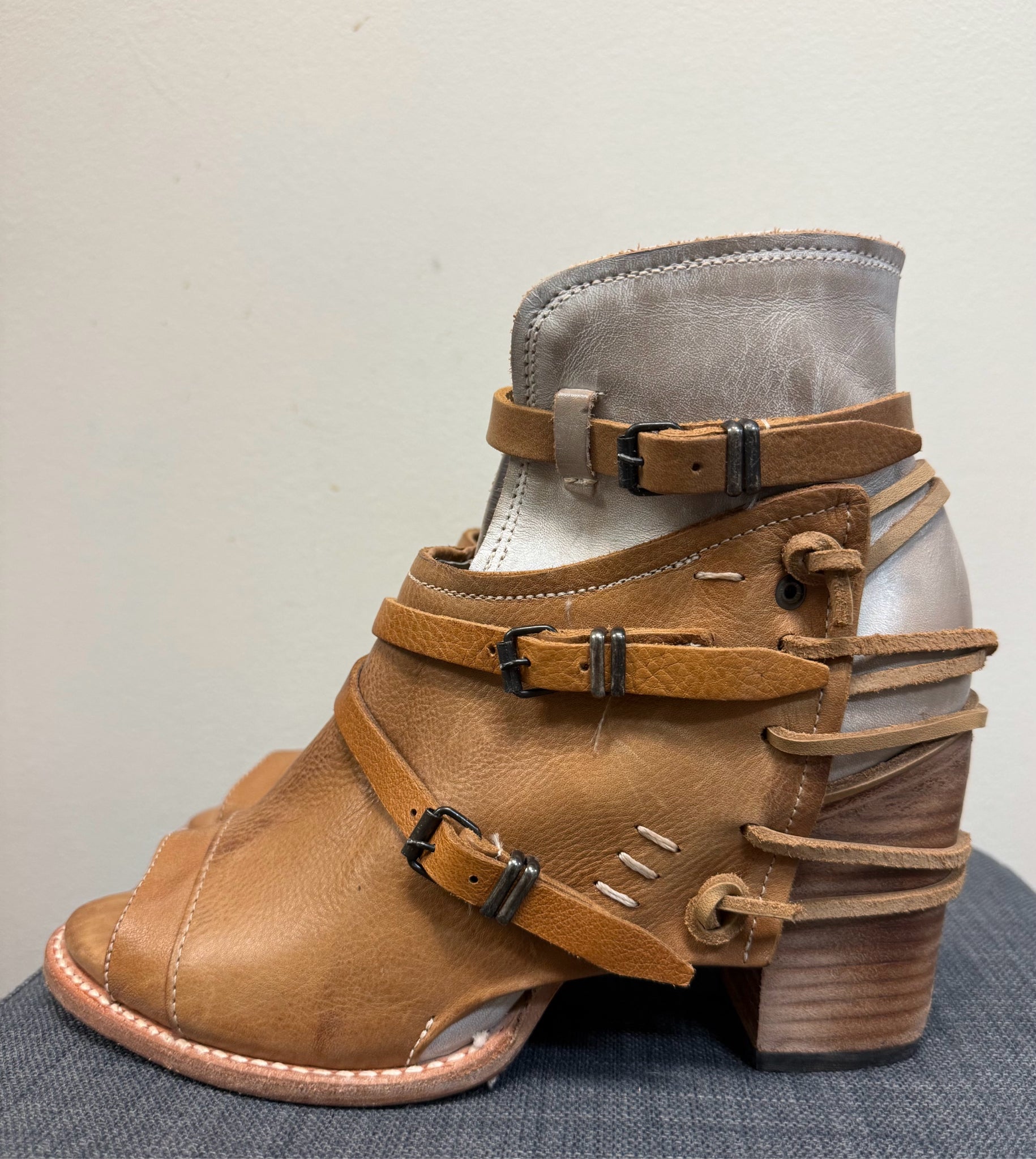 10 FREEBIRD Brown SHOES