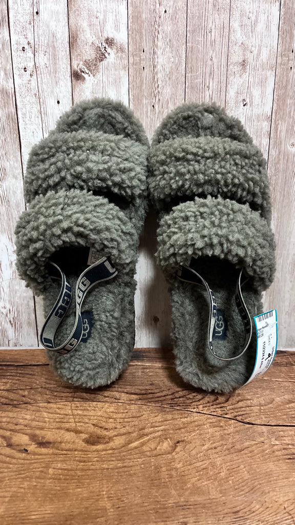 9 UGG Olive SHOES