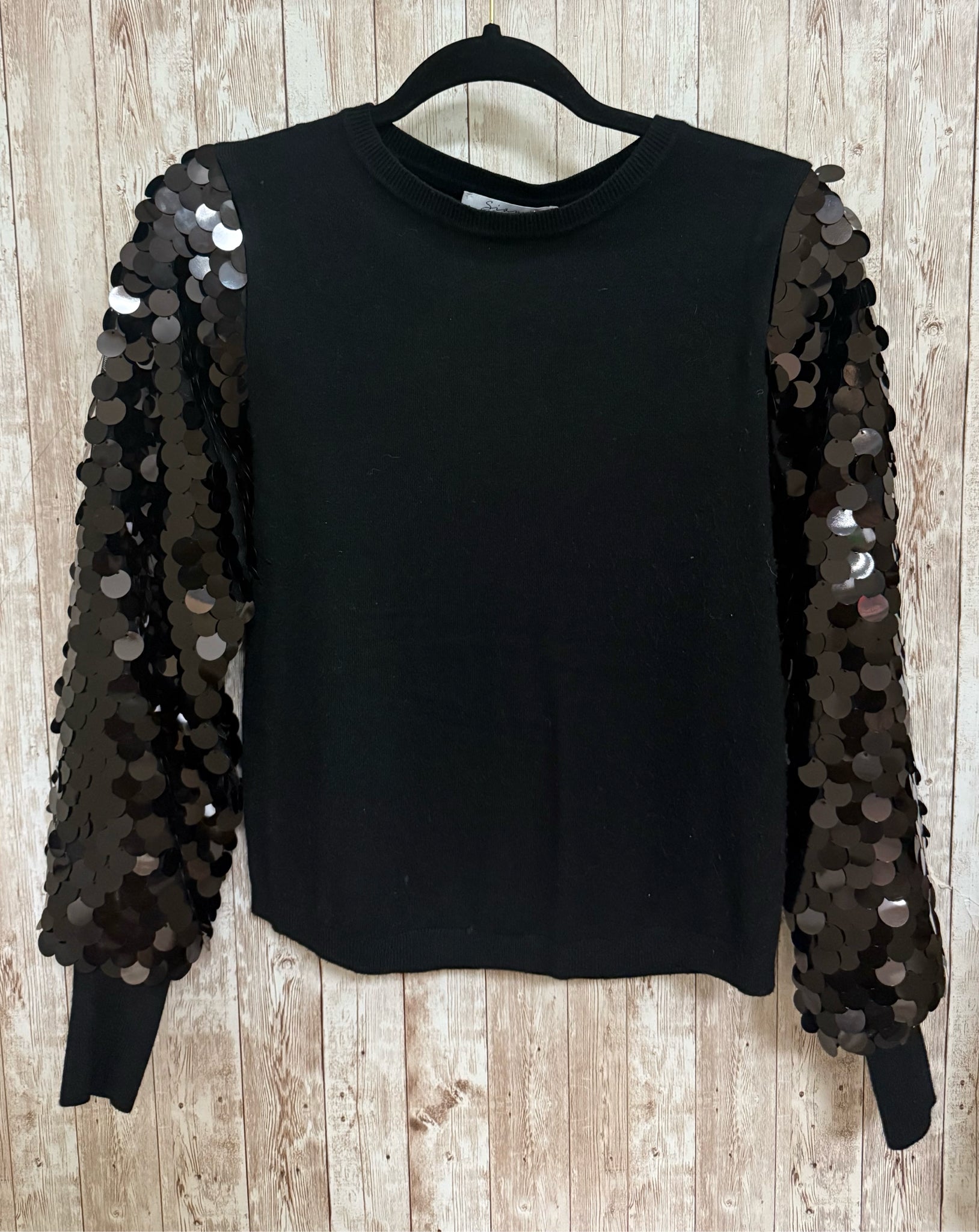 Size M SIONI Black Top