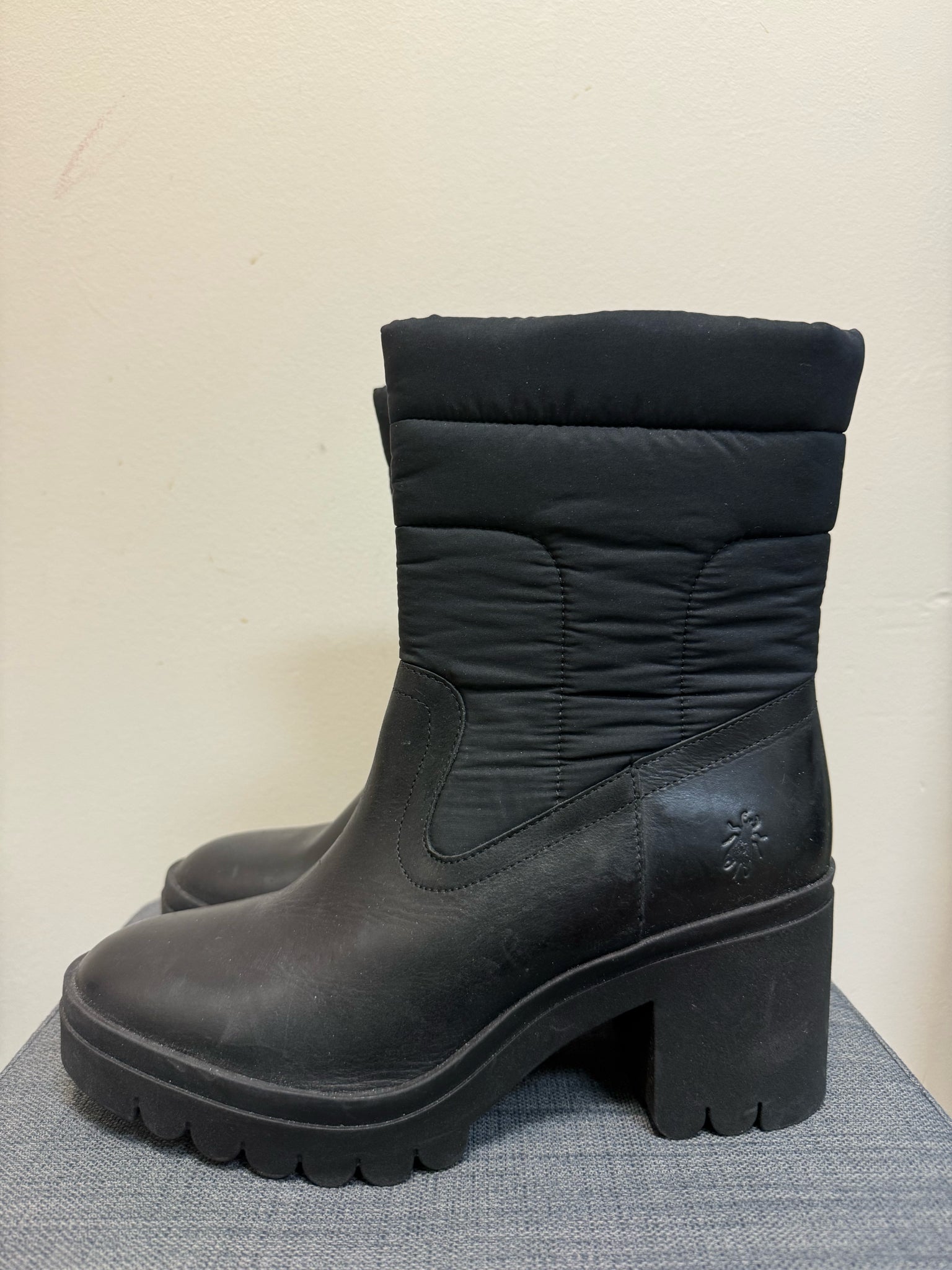 FLY LONDON 11 Black Boots