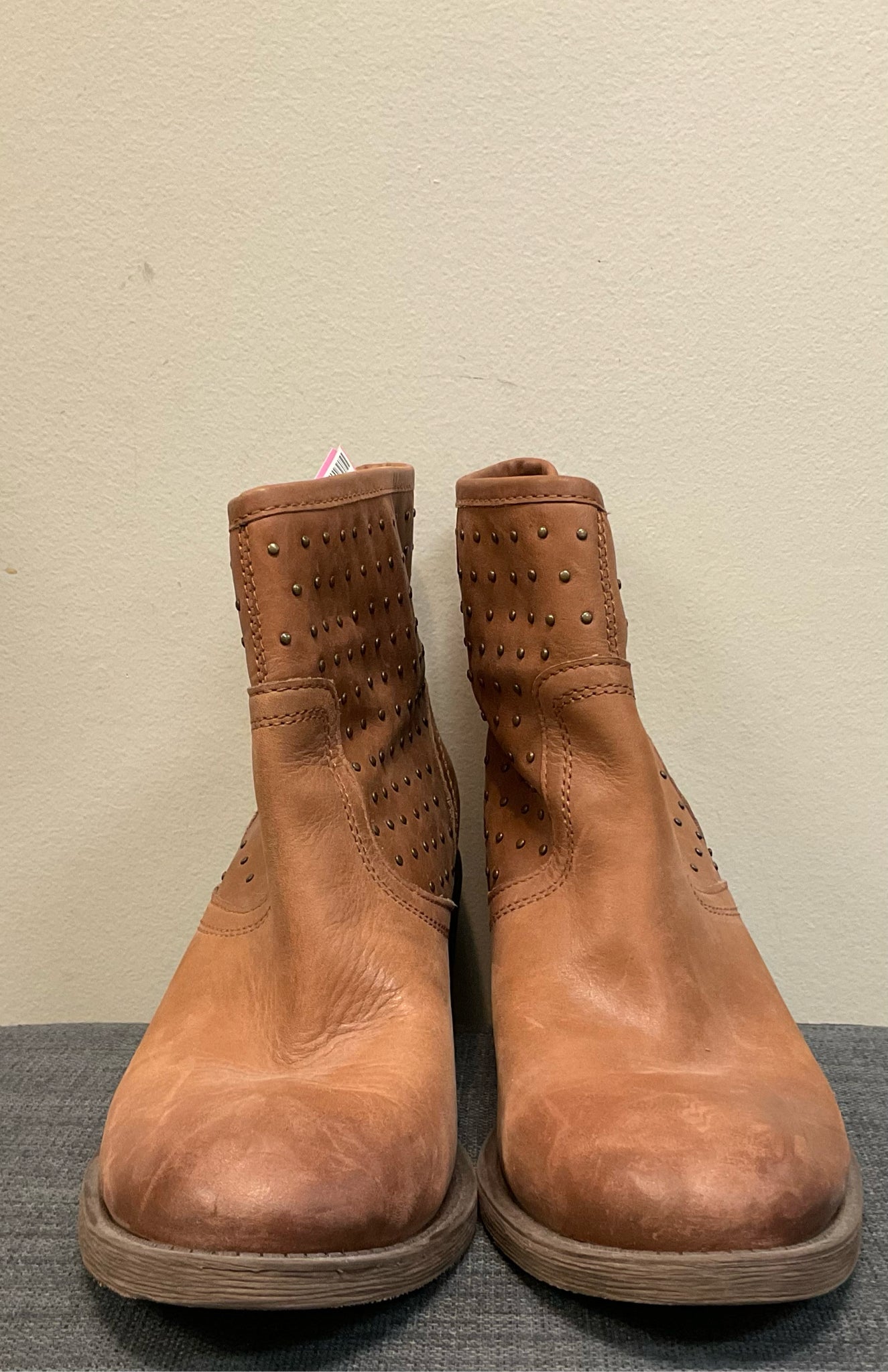 8.5 LUCKY BRAND Brown Boots