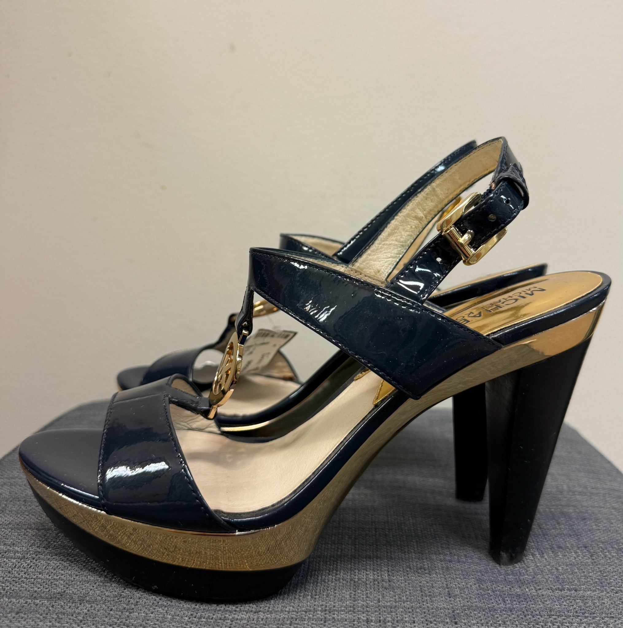 8 MICHAEL KORS Navy SHOES