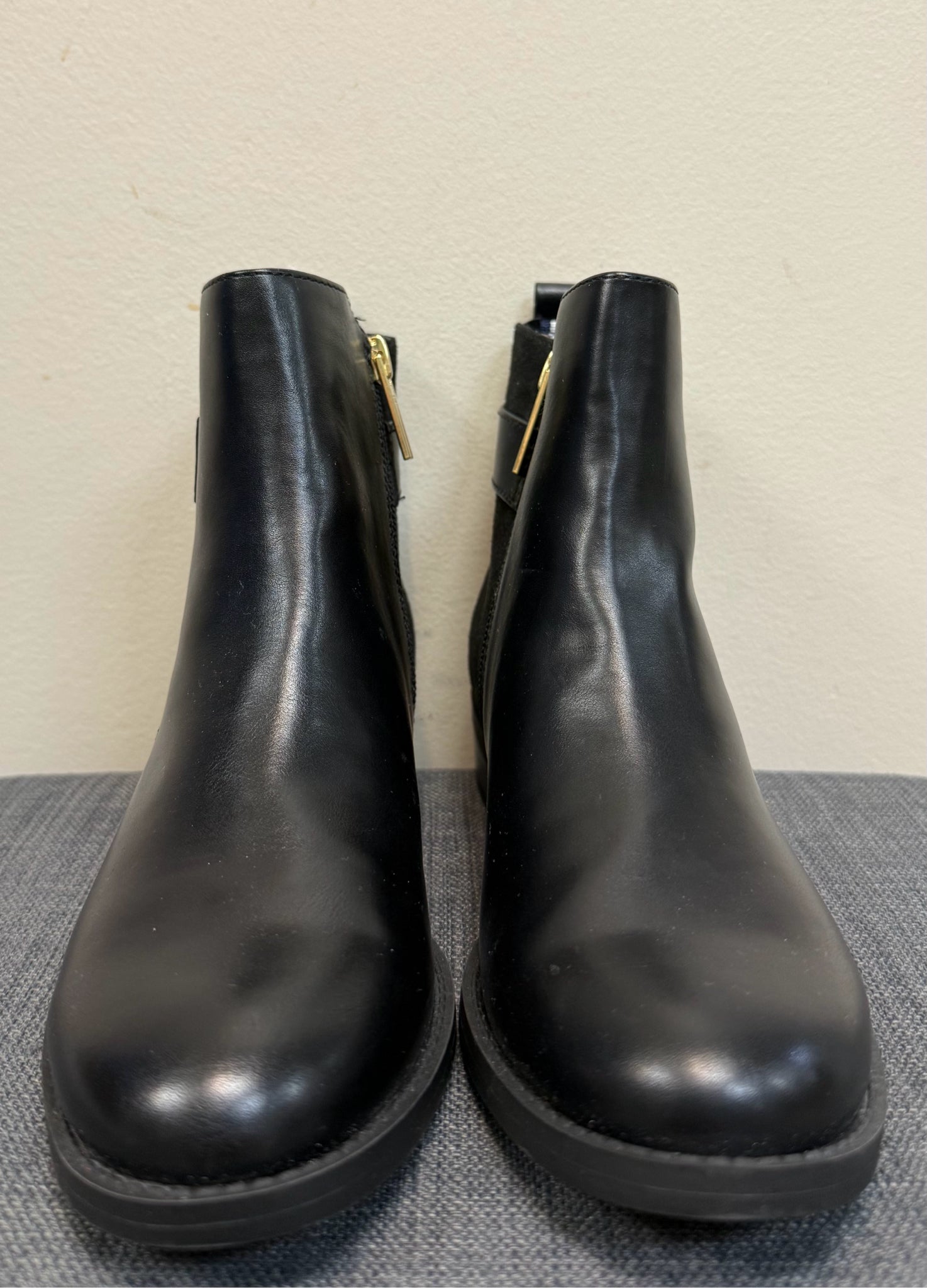 5.5 TOMMY HILFIGER Black Boots
