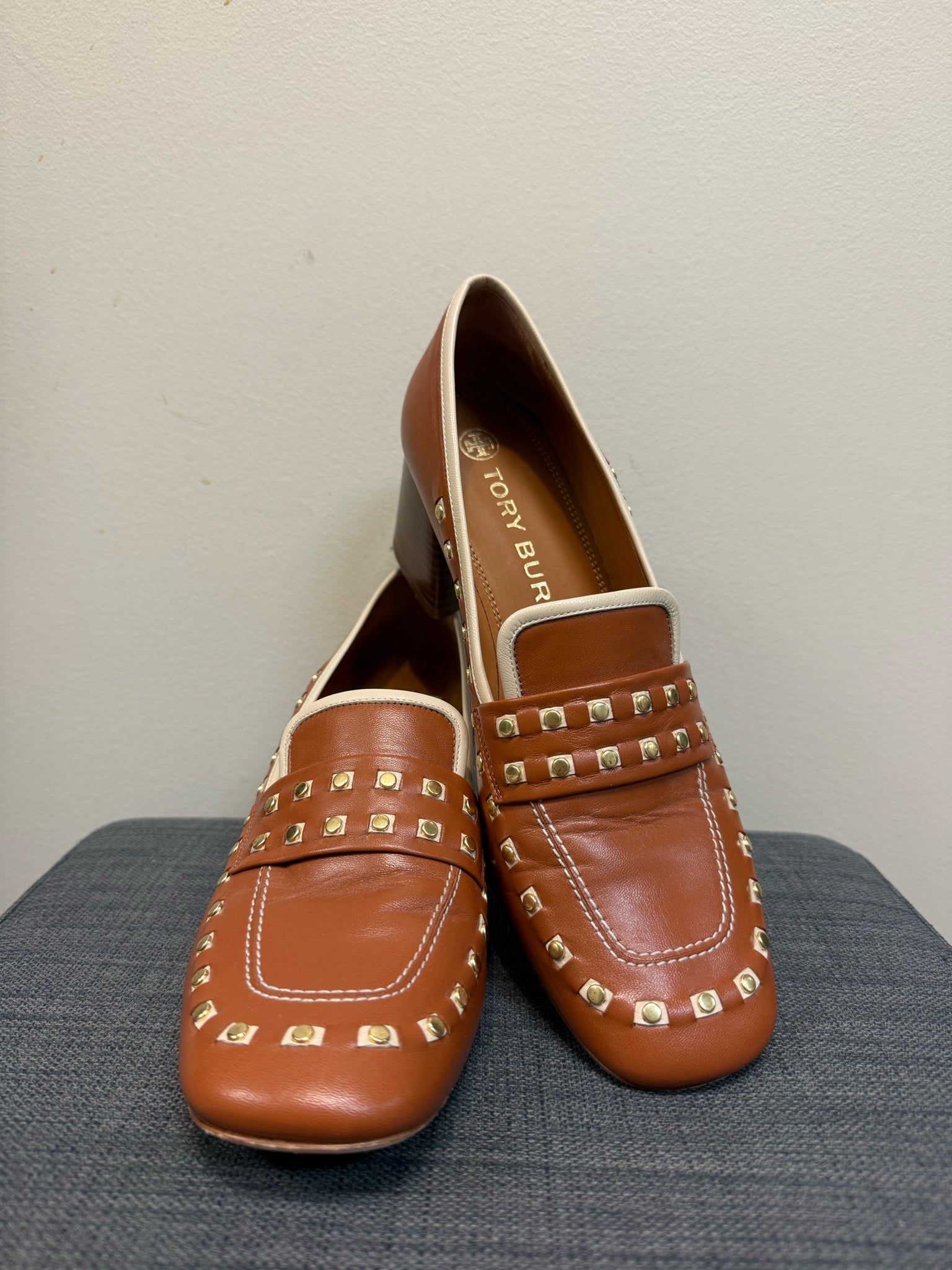 TORY BURCH 9.5 Camel SHOES