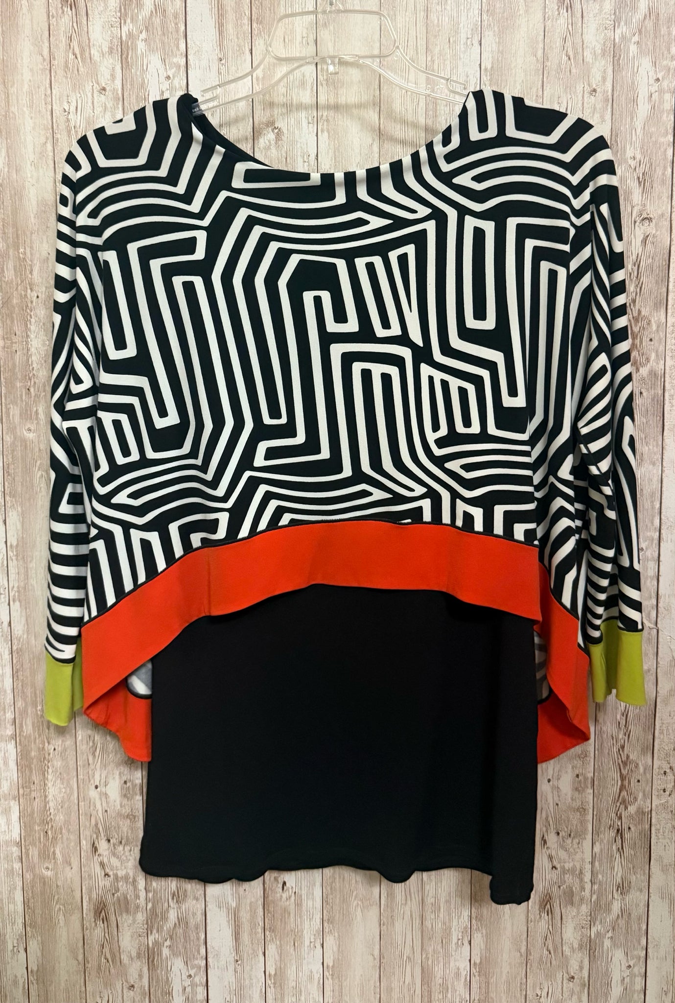 EVA VARRO Size M BLACK AND WHITE Top