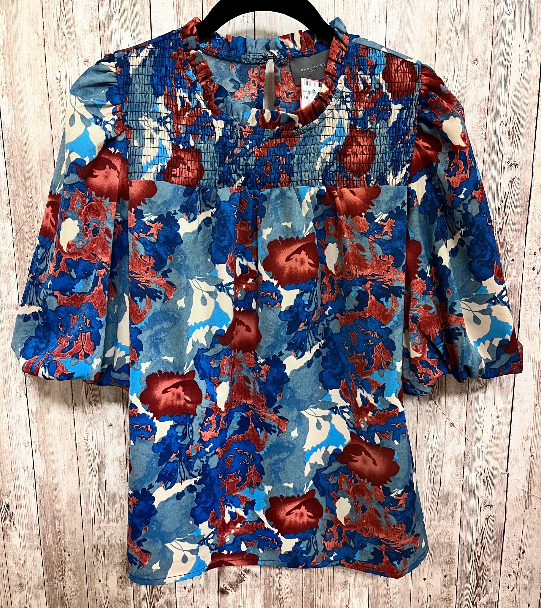 HUDSON GRAY Size S BLUE AND RUST FLORAL Top