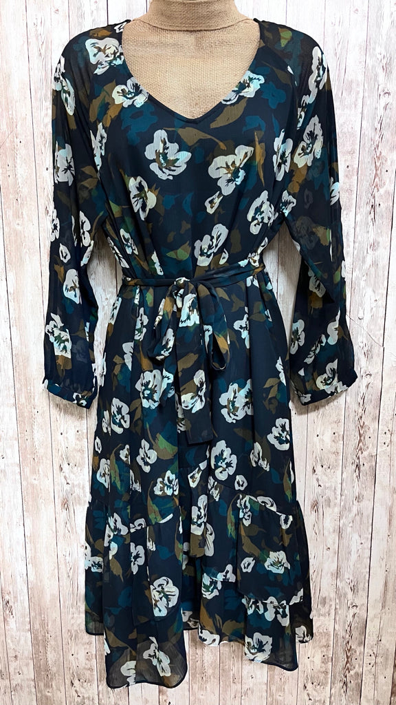 CABI Size L GREEN FLORAL Dress