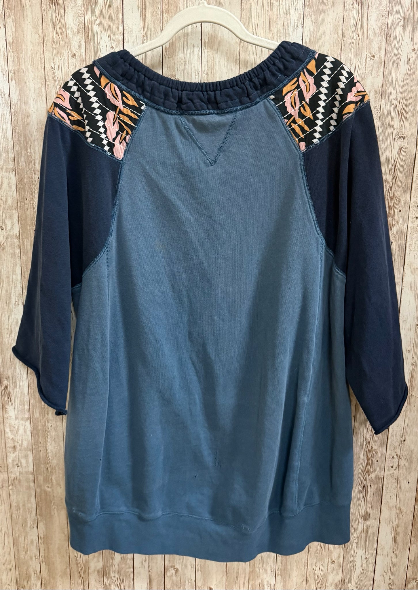 WE THE FREE Size S Blue Top