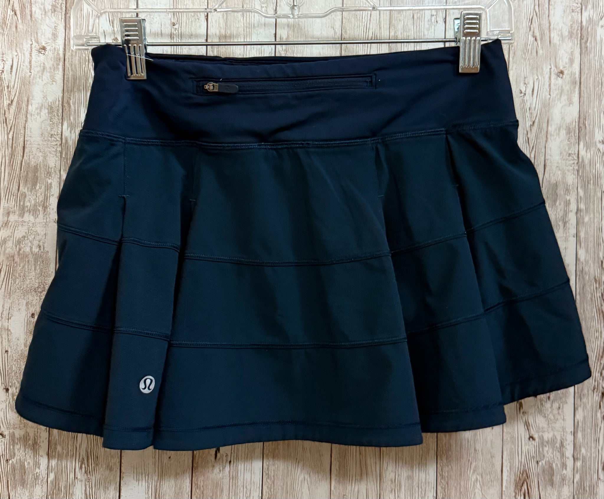 Size 4 LULULEMON Navy skort