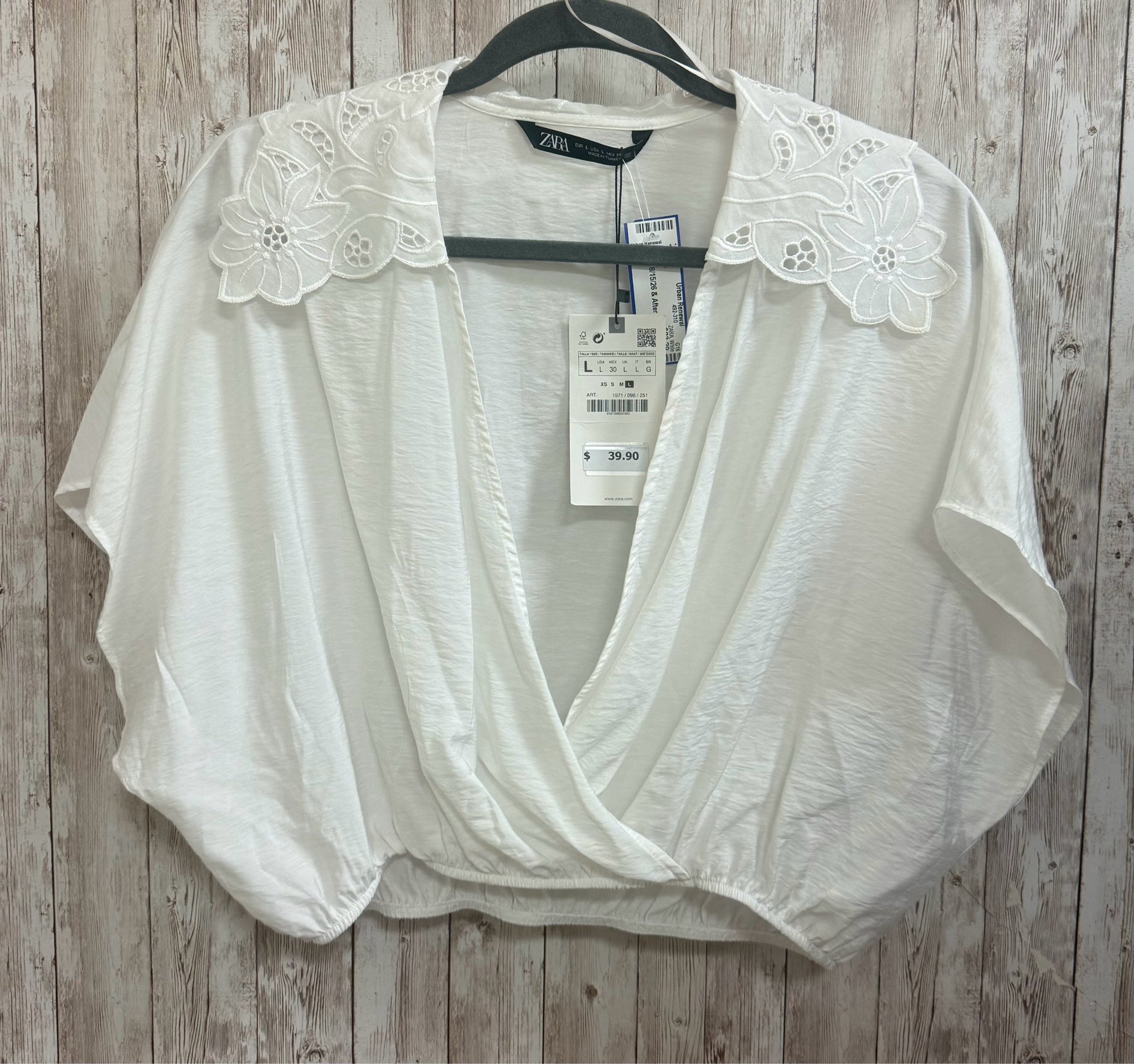 Size L ZARA White Top