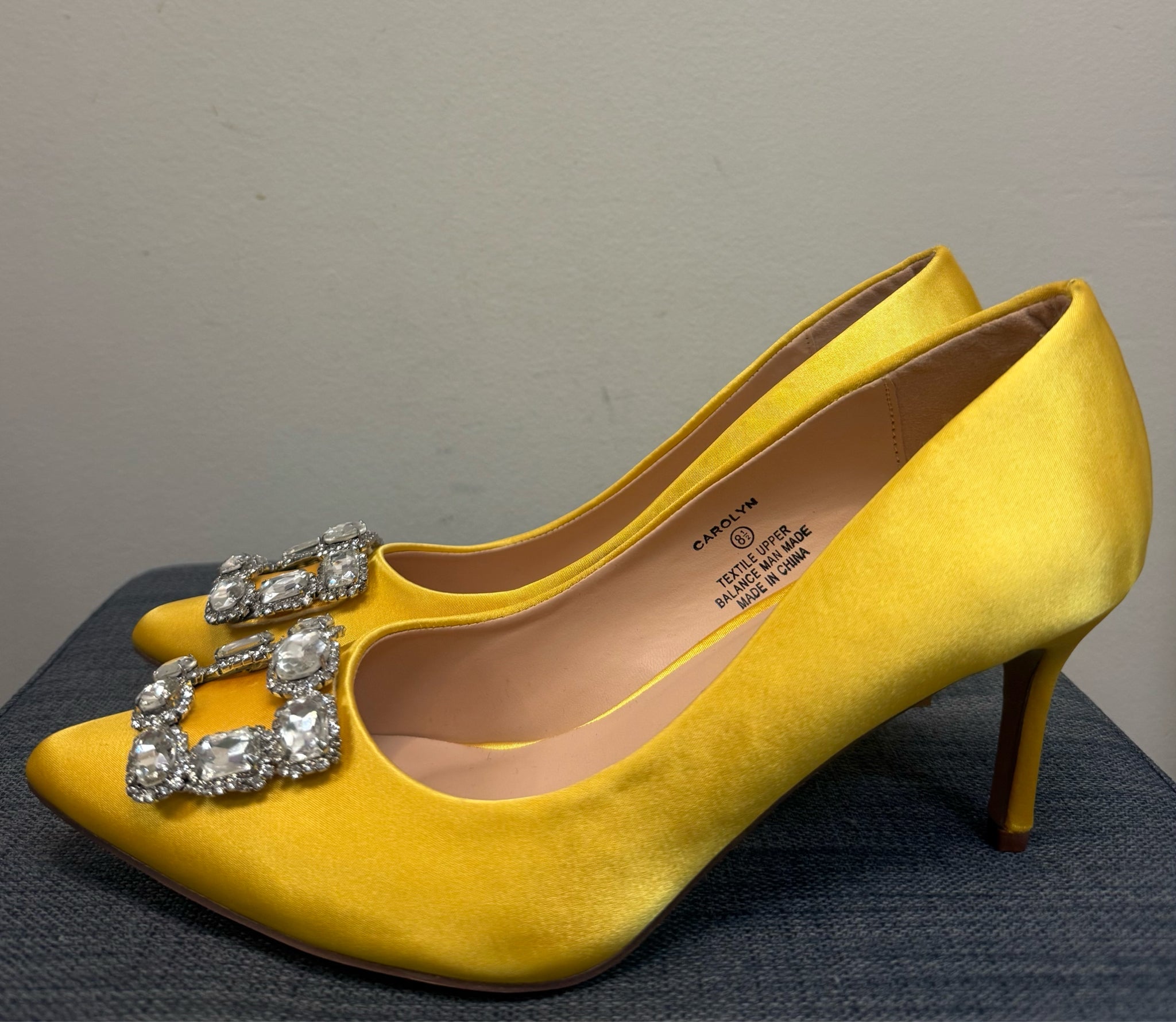 8.5 LAUREN LORRAINE Yellow SHOES