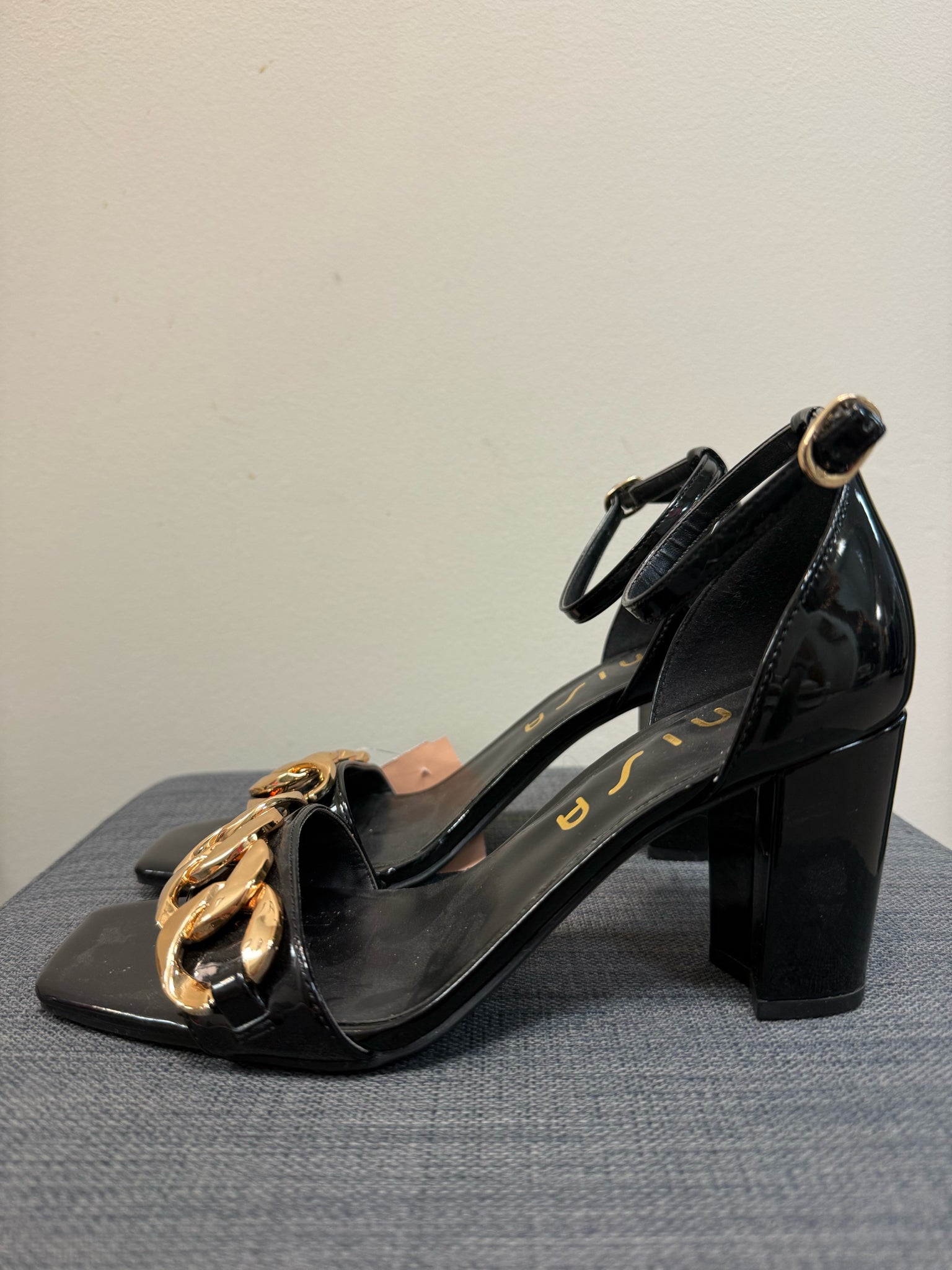 6.5 UNISA Black Sandals