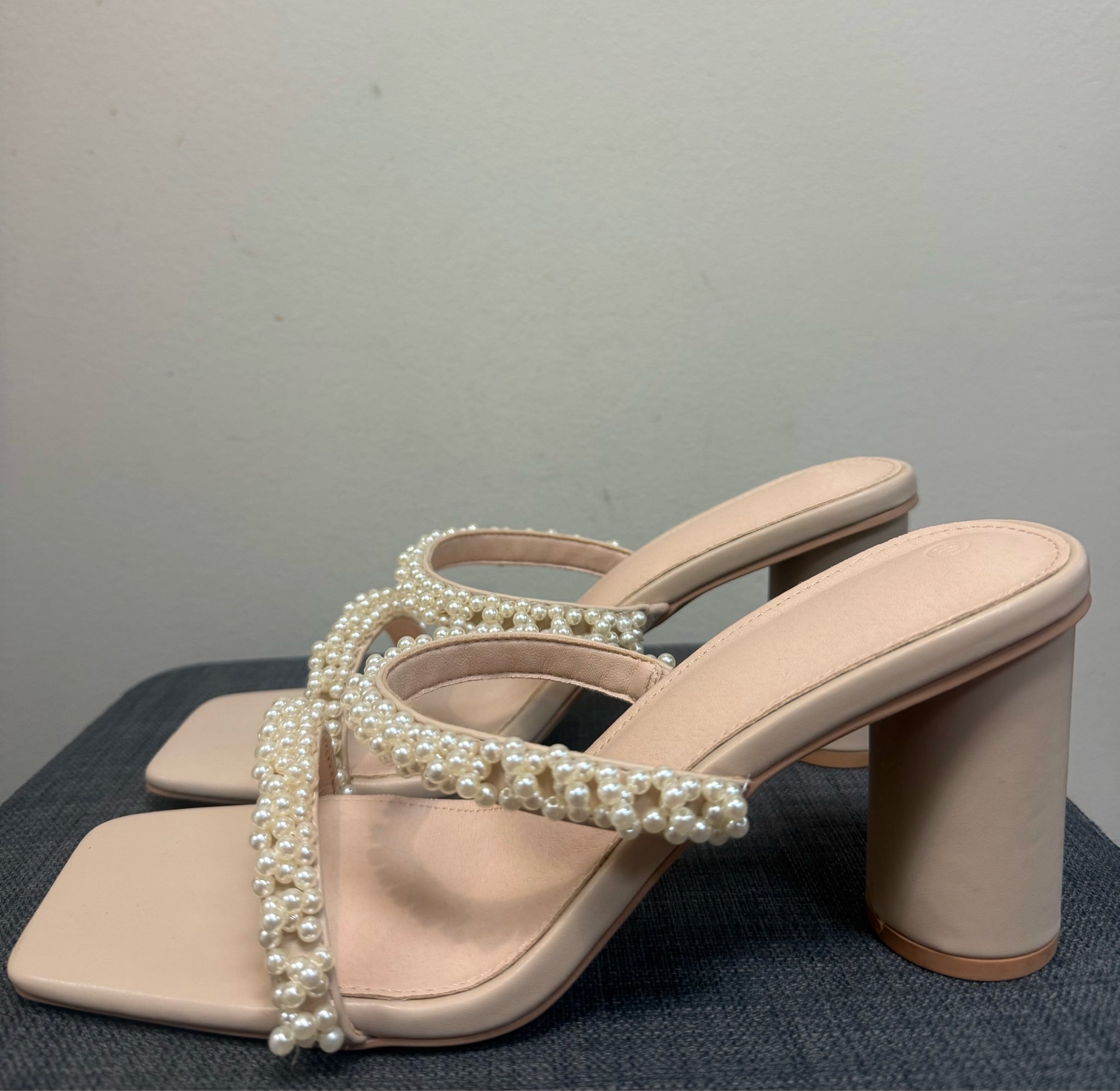 10 ZBY SAND Sandals