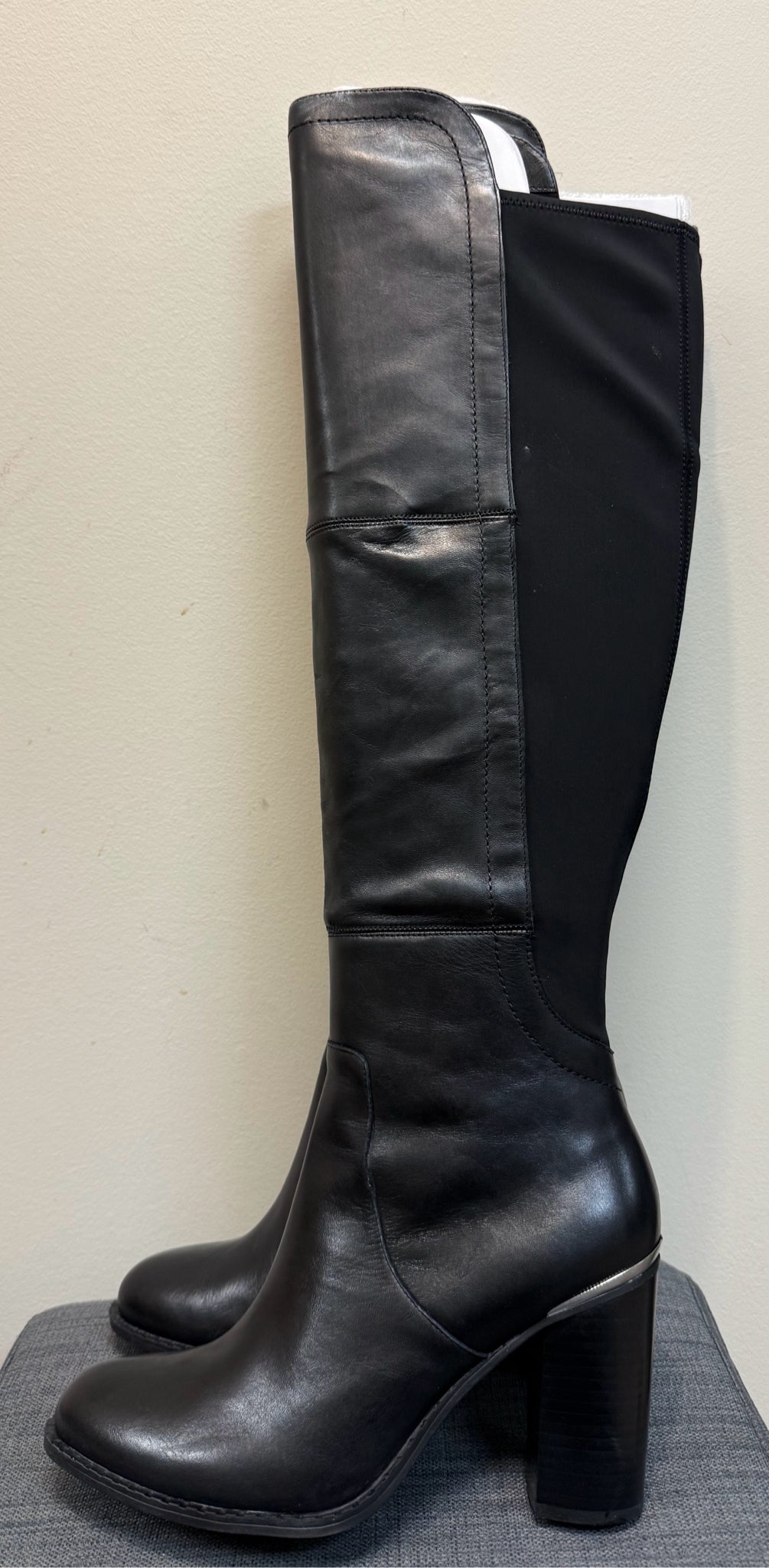 ADRIENNE VITTADINI Black 9 Boots