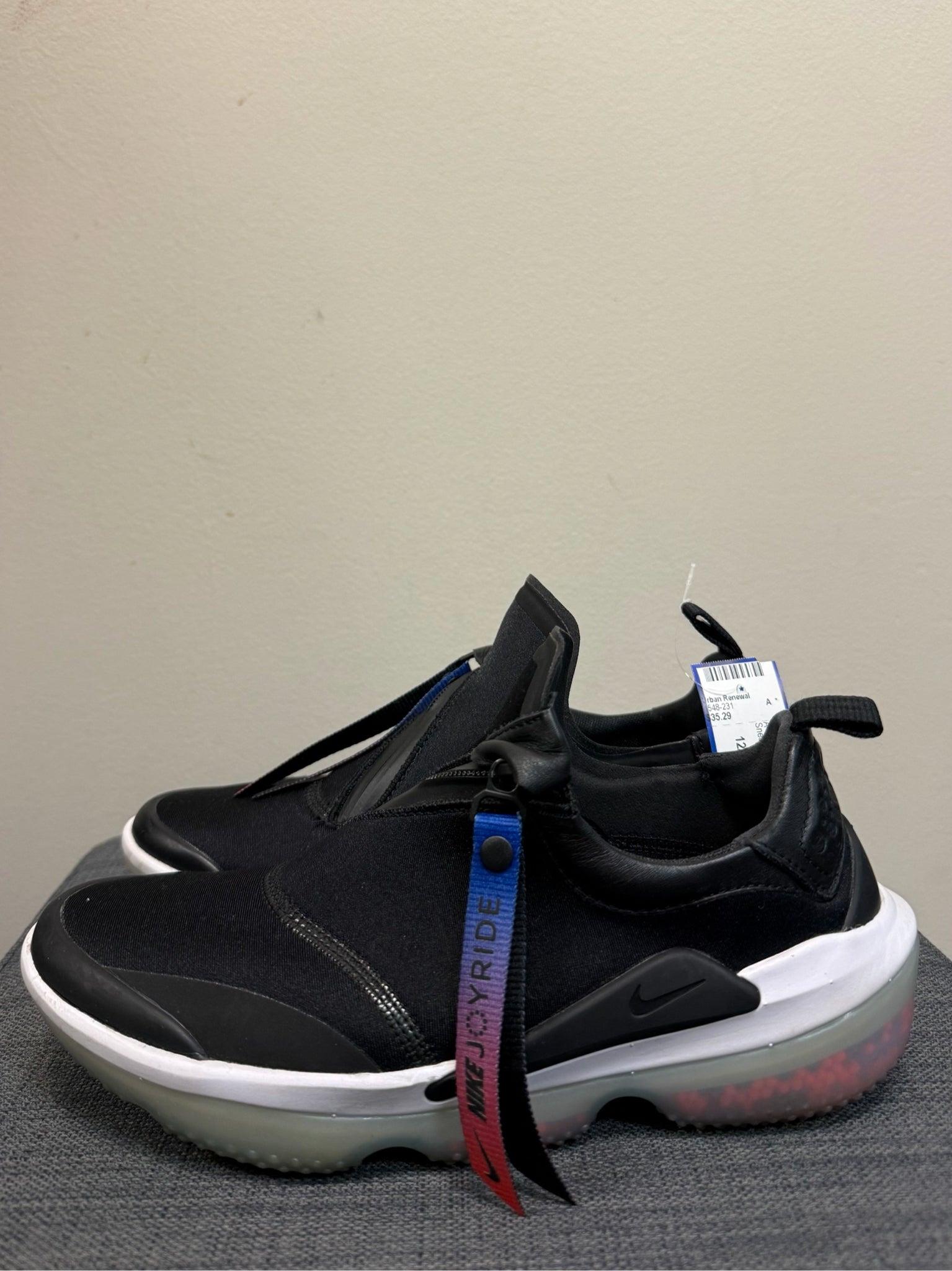 NIKE 6.5 Black Sneakers