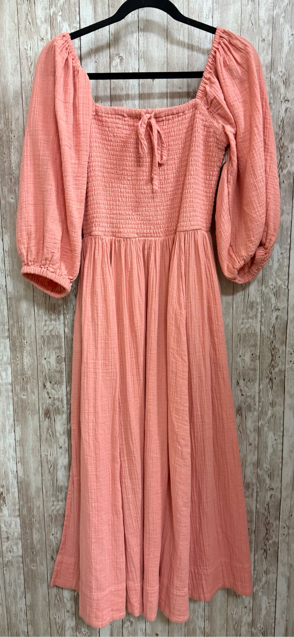 Size M QUINCE Peach Dress